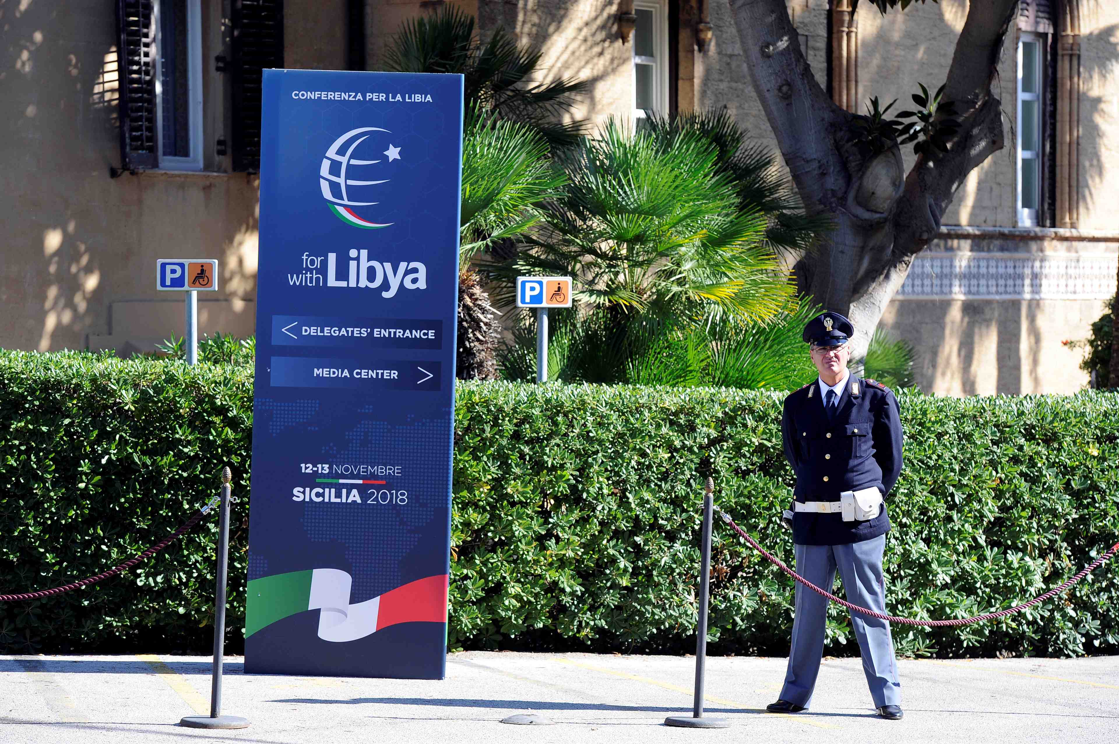 Le premier ministre libyen rencontre haftar a palerme