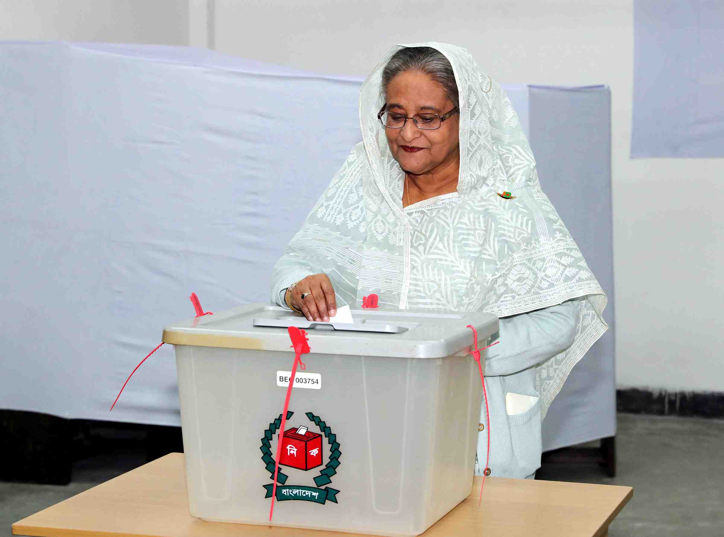 Bangladesh: le parti au pouvoir remporte les legislatives