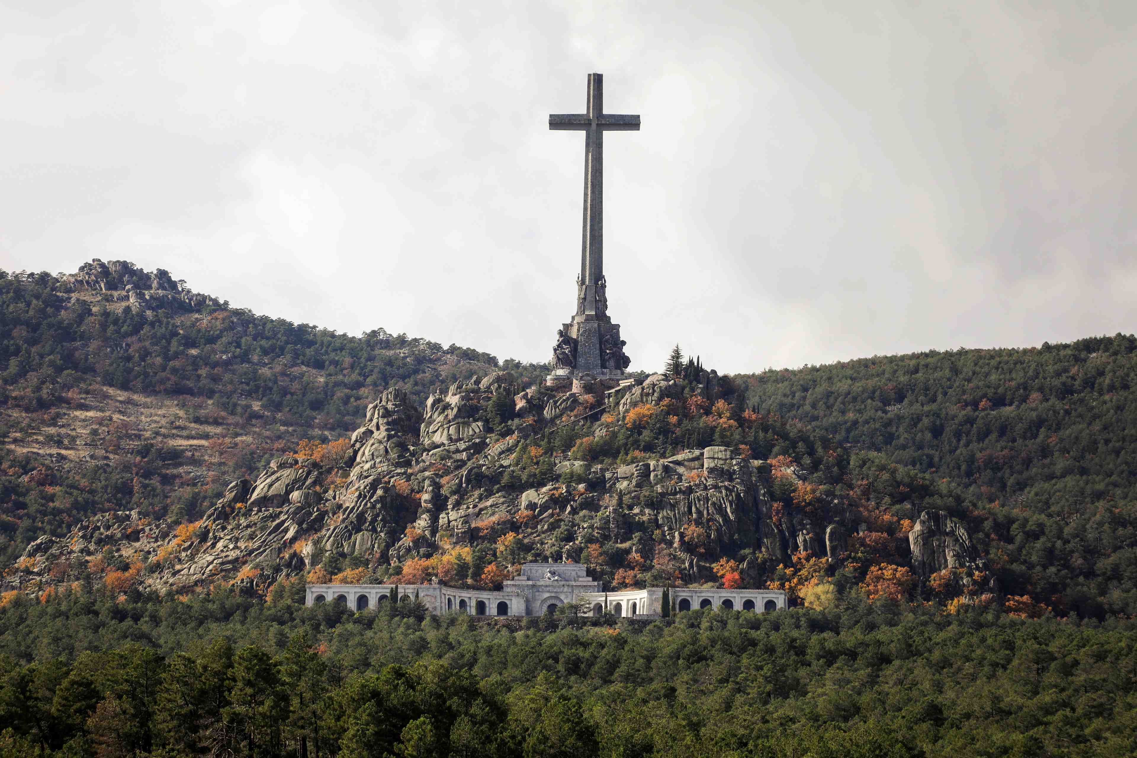 Exhumation de franco: tension diplomatique entre madrid et le vatican