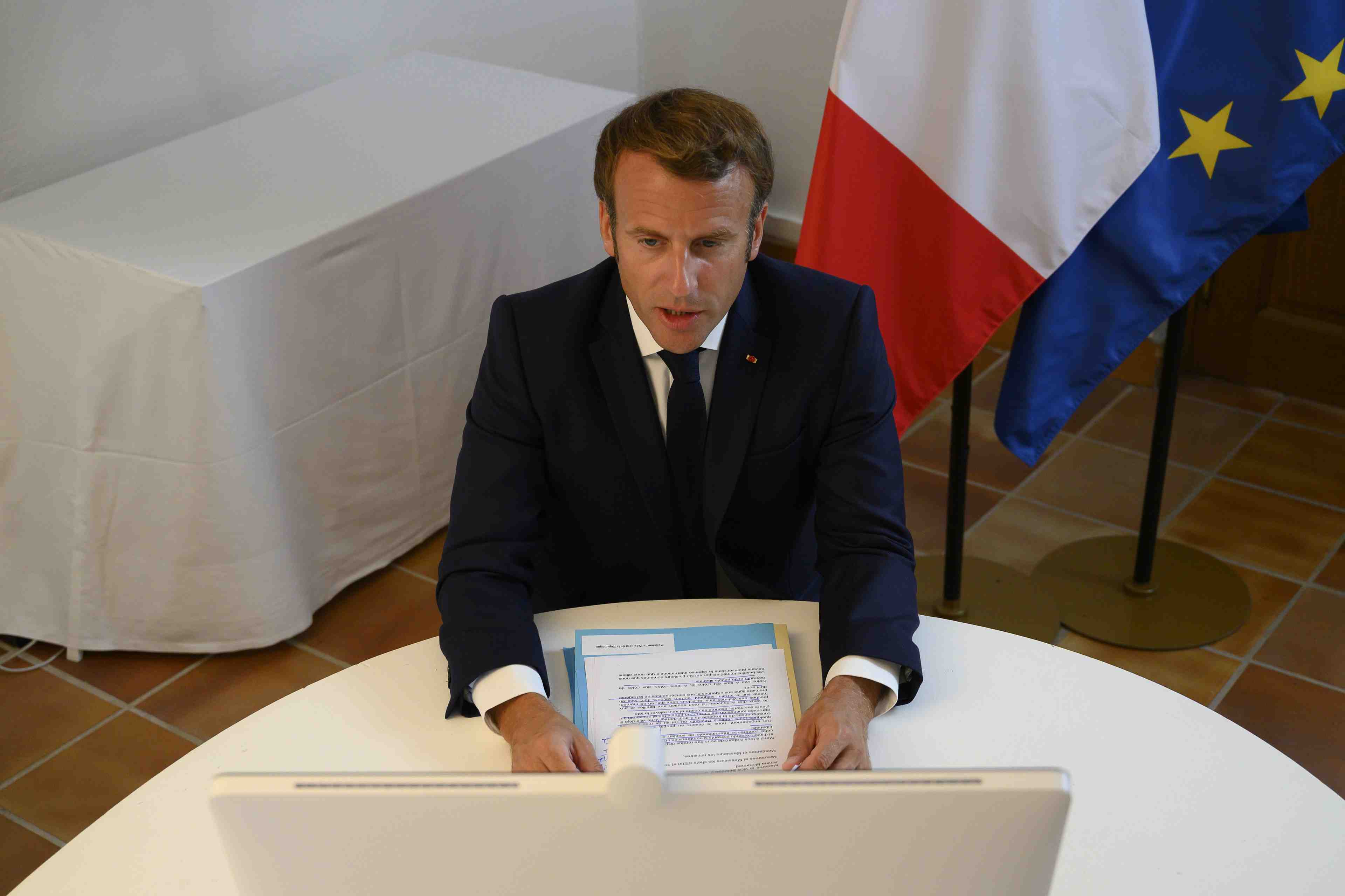 Macron pour une aide rapide et efficace, car l'avenir du liban est en jeu
