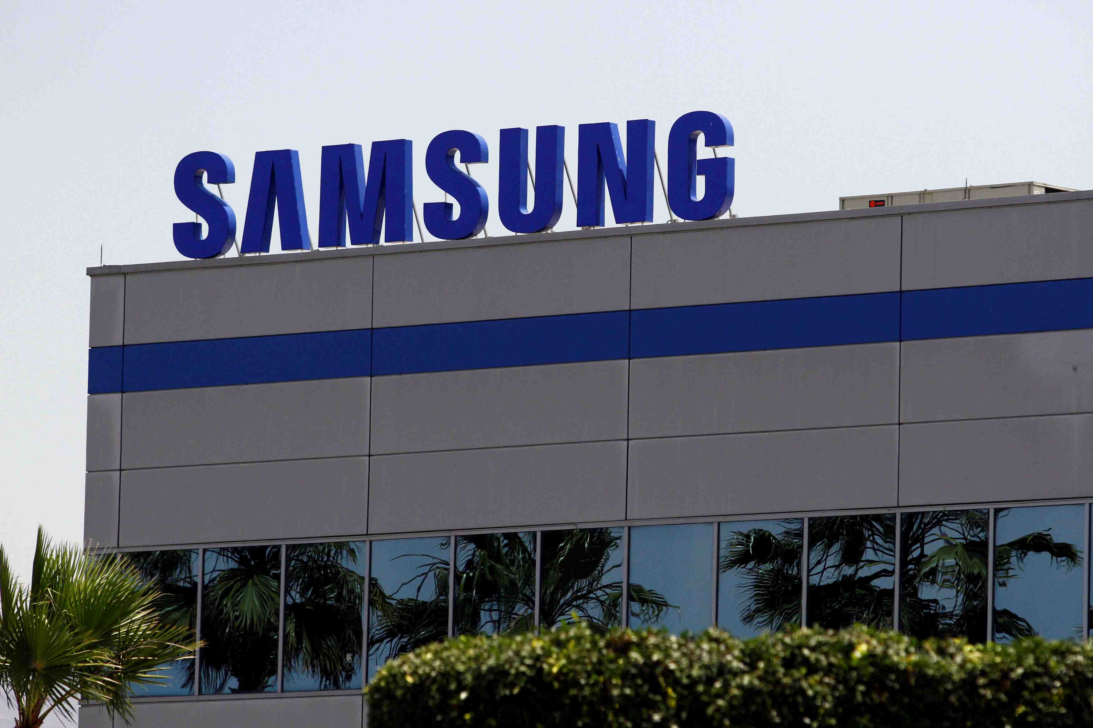 Coree du sud: le pm soutient le retour au travail de l'heritier de samsung