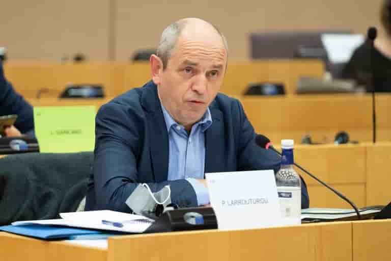 Pierre Larrouturou député