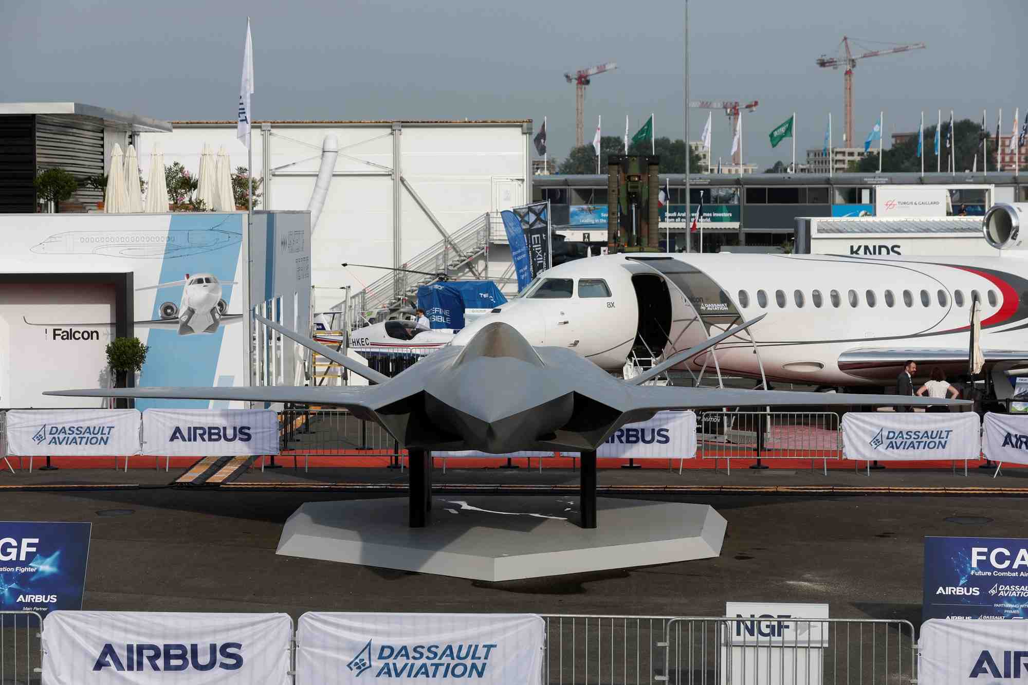 54eme salon de l'aeronautique et de l'espace a l'aeroport du bourget pres de paris