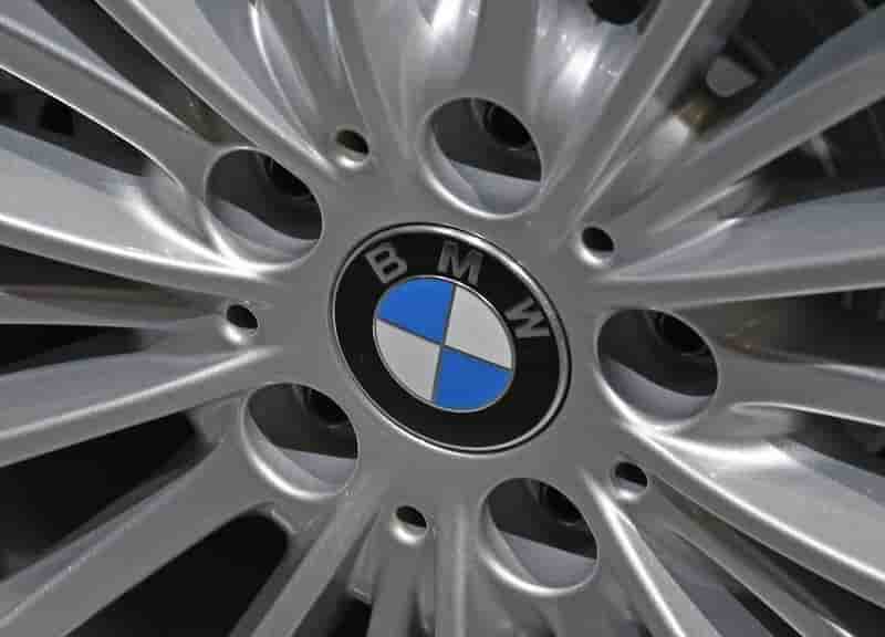 Bmw et daimler disent ne pas etre concernes par l'affaire volkswagen