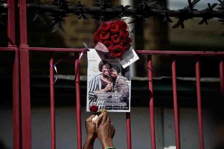 Londres: le bilan s'alourdit, may face a la contestation