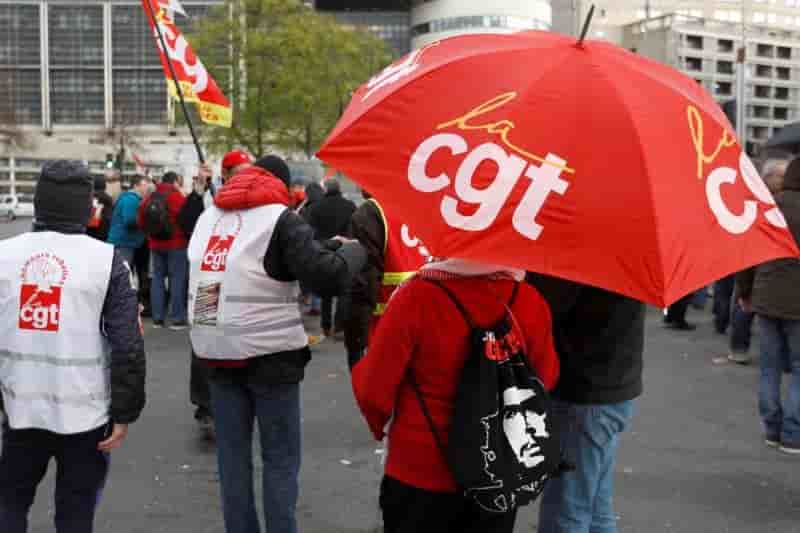 Avis de gros temps social pour le gouvernement