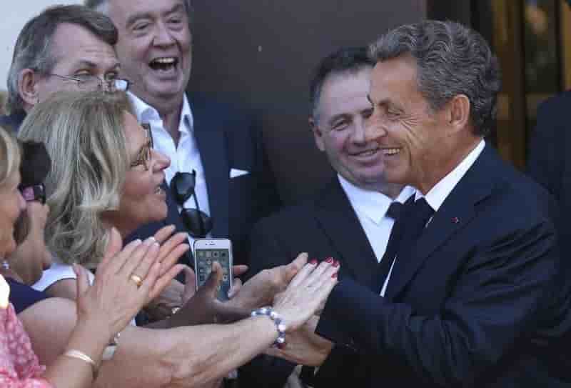 Grandes manoeuvres a droite en vue de la primaire