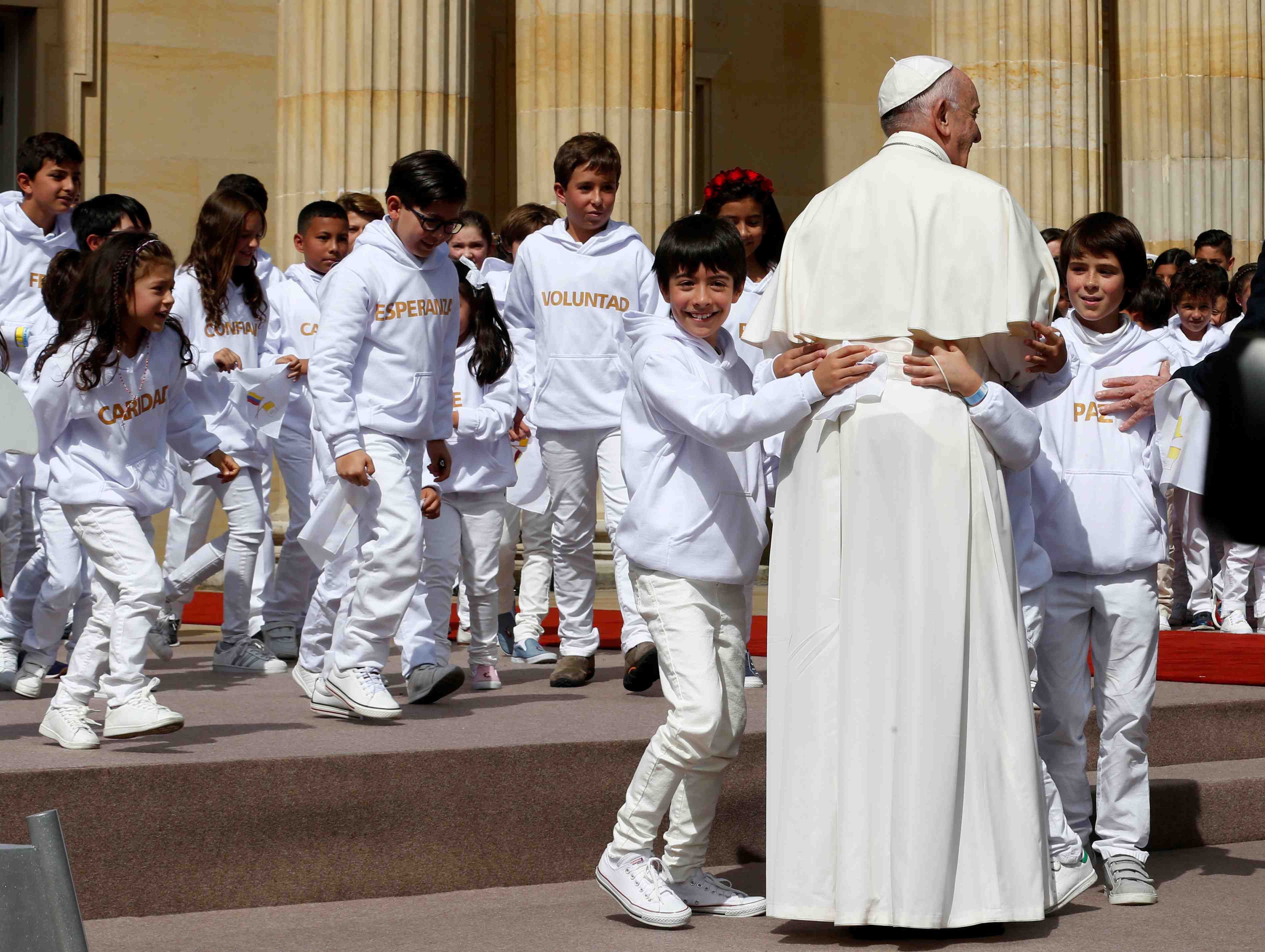 Le pape francois plaide pour la reconciliation en colombie