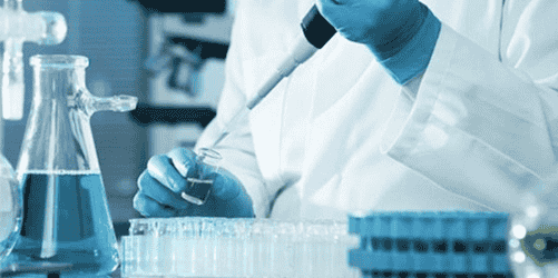 Recherche médicale en laboratoire