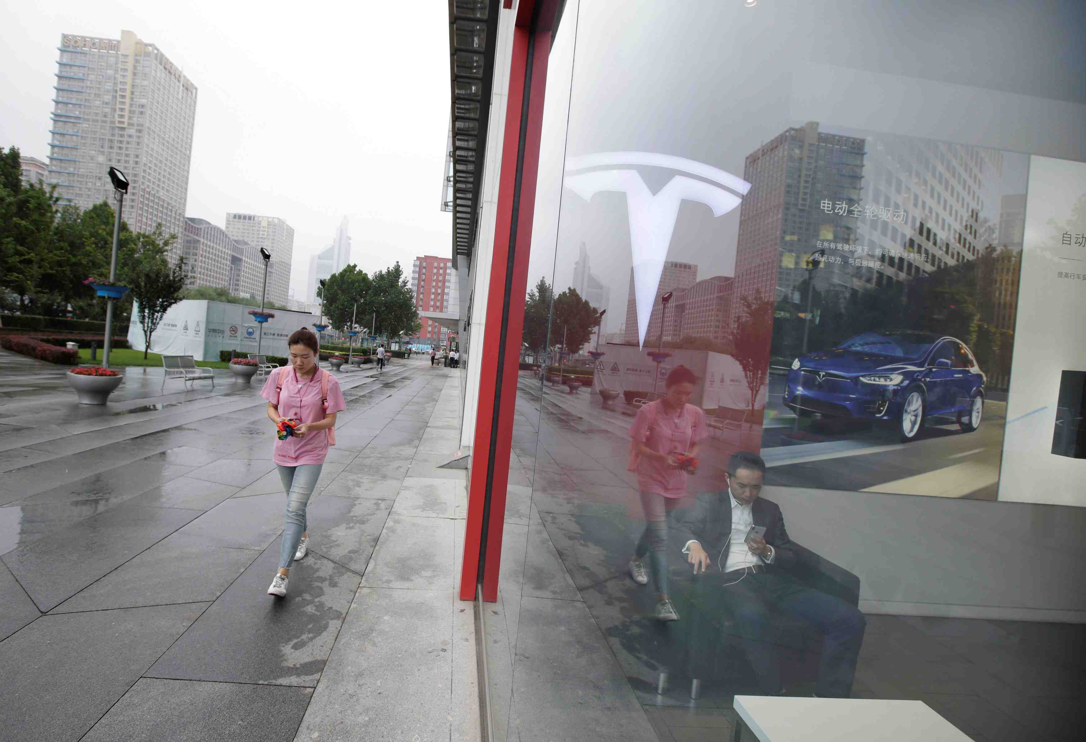 Tesla compte atteindre 6.000 model 3 produites par semaine