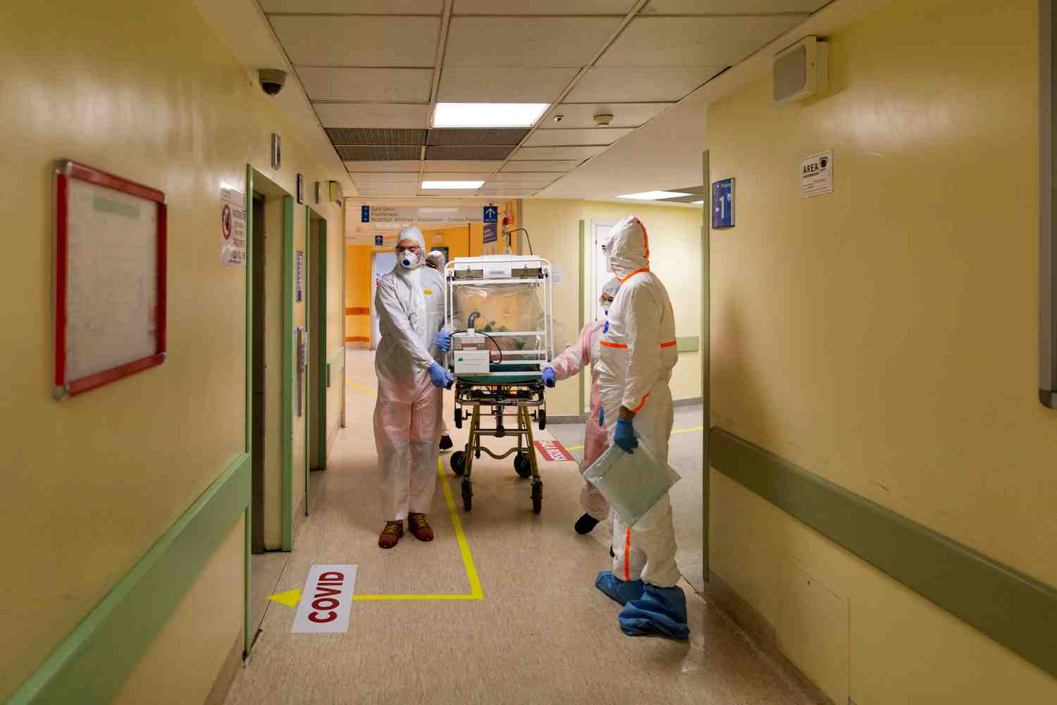 Coronavirus: le personnel medical a la retraite rappele en renfort en lombardie