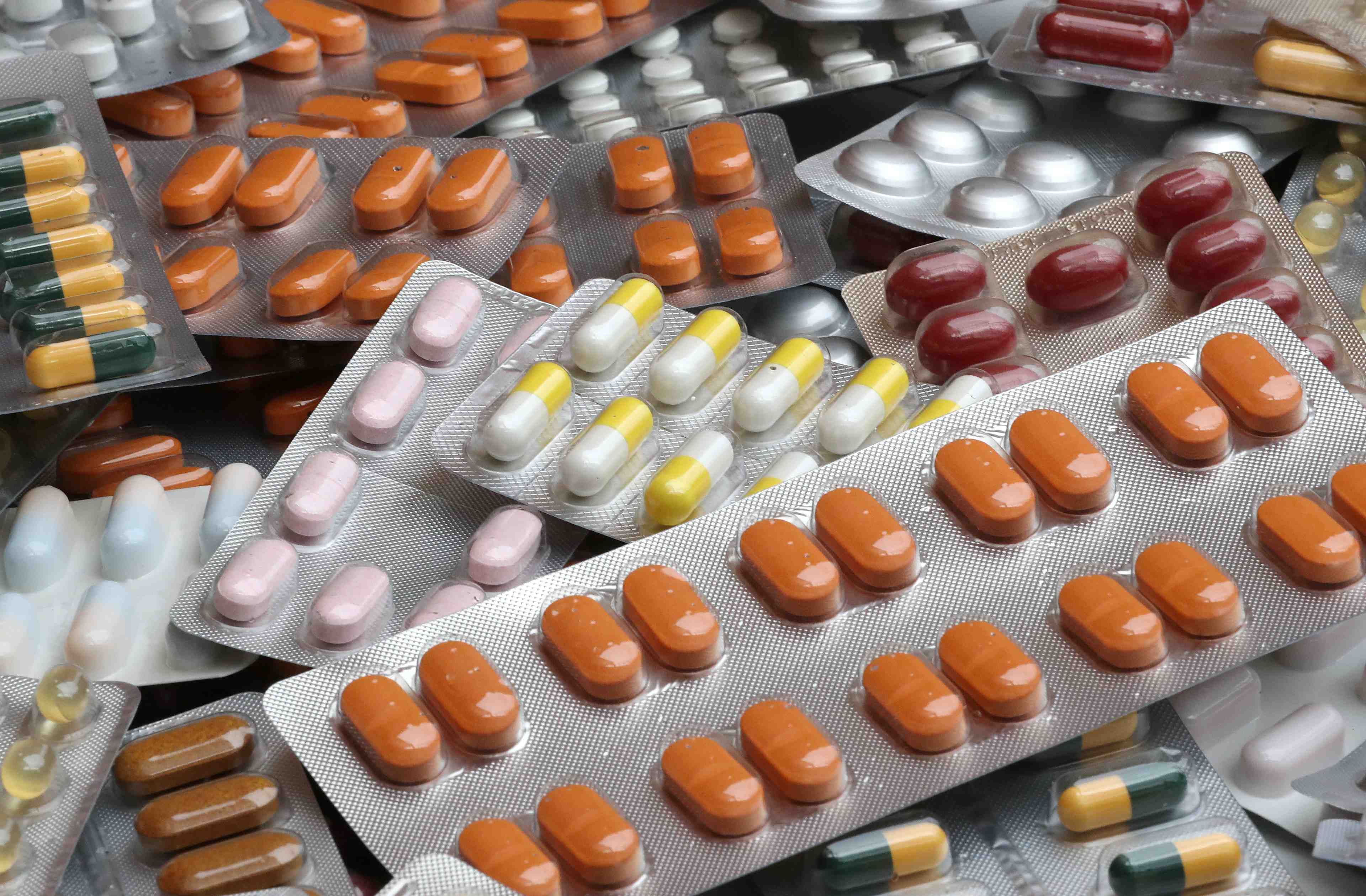 L'ue evitera une penurie de medicaments, dit breton