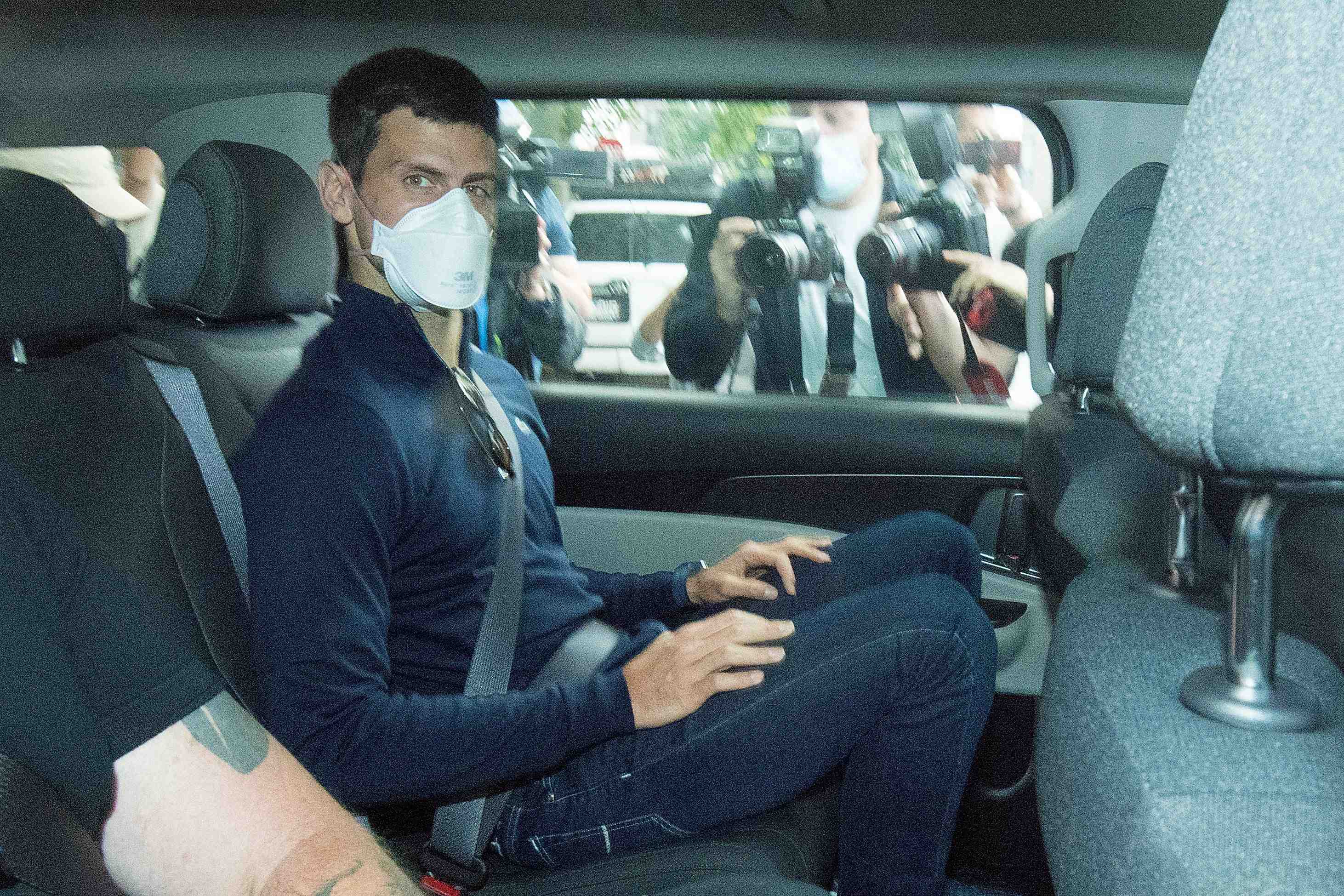 Tennis: djokovic participera lundi a l'open d'australie en attendant la decision du tribunal