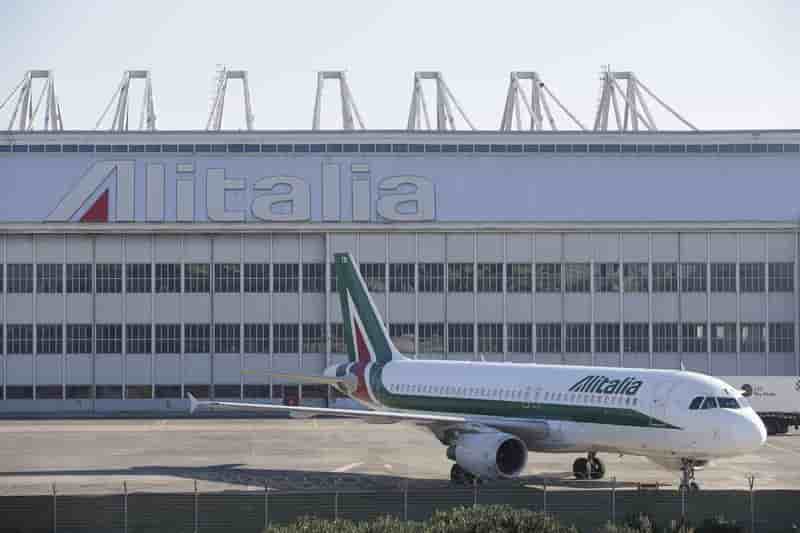 Etihad songe à investir 300 millions d'euros dans Alitalia
