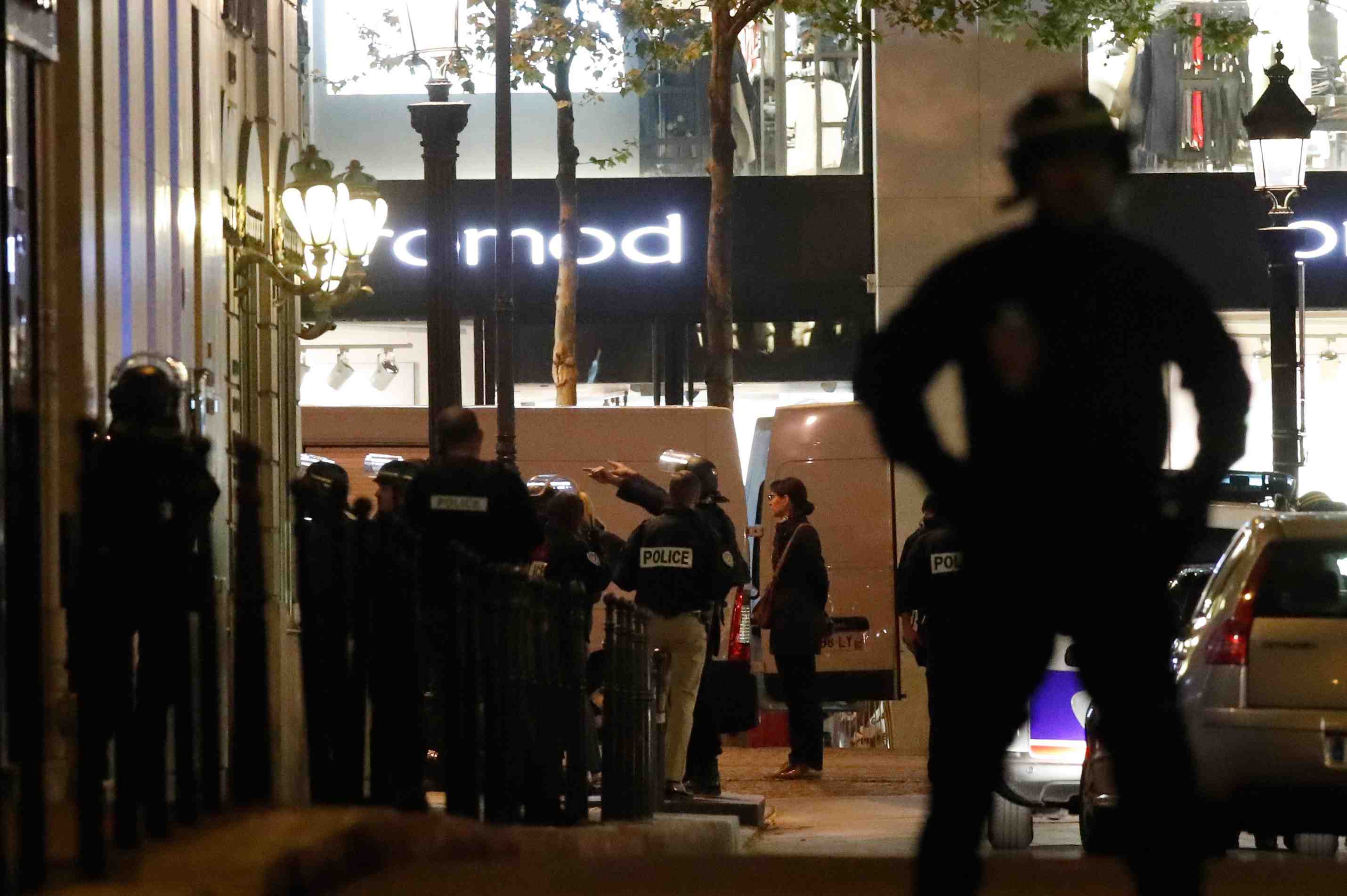 Le parquet antiterroriste est saisi de la fusillade de paris