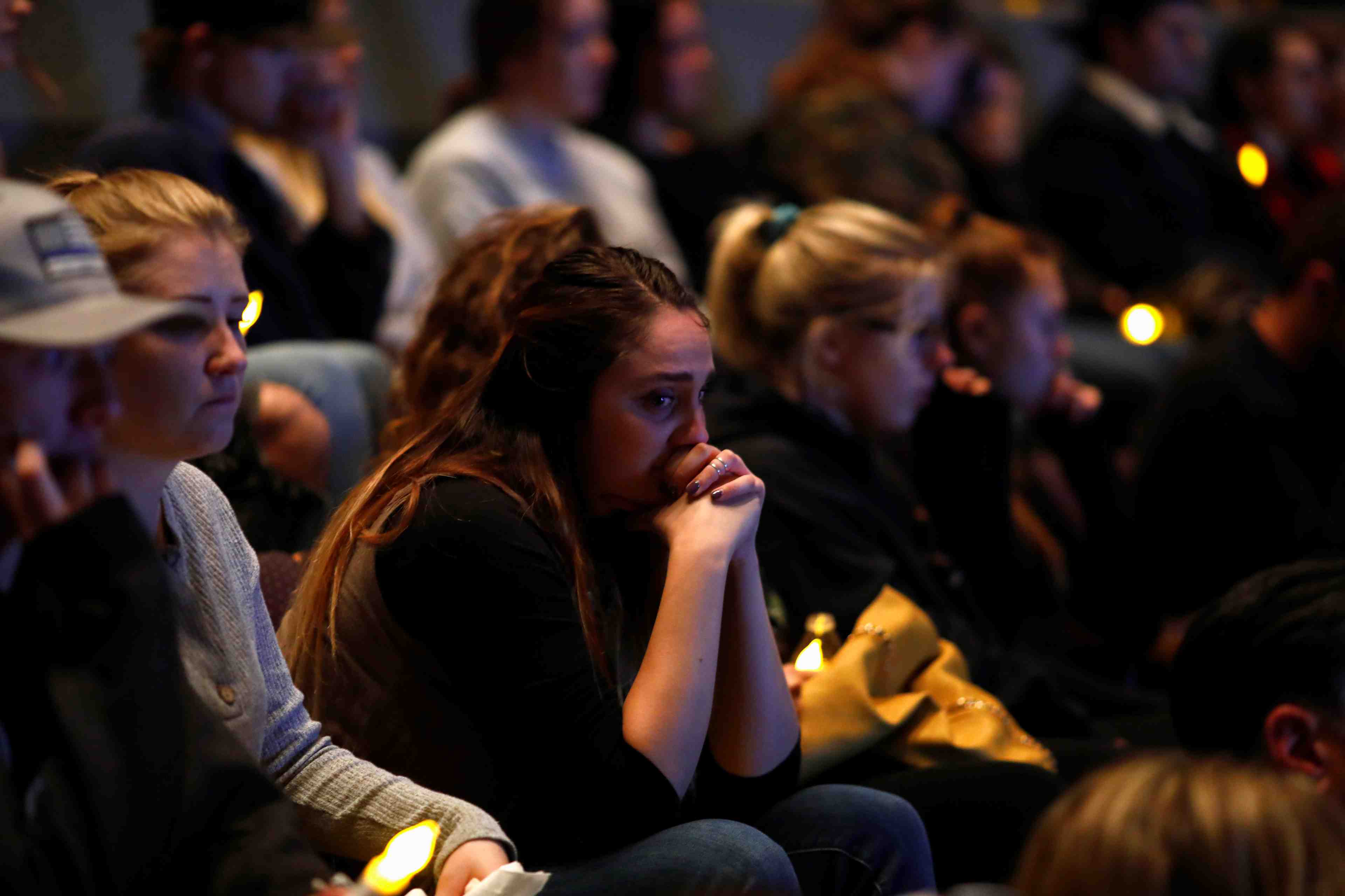 Rassemblement en californie en hommage aux victimes d'une fusillade