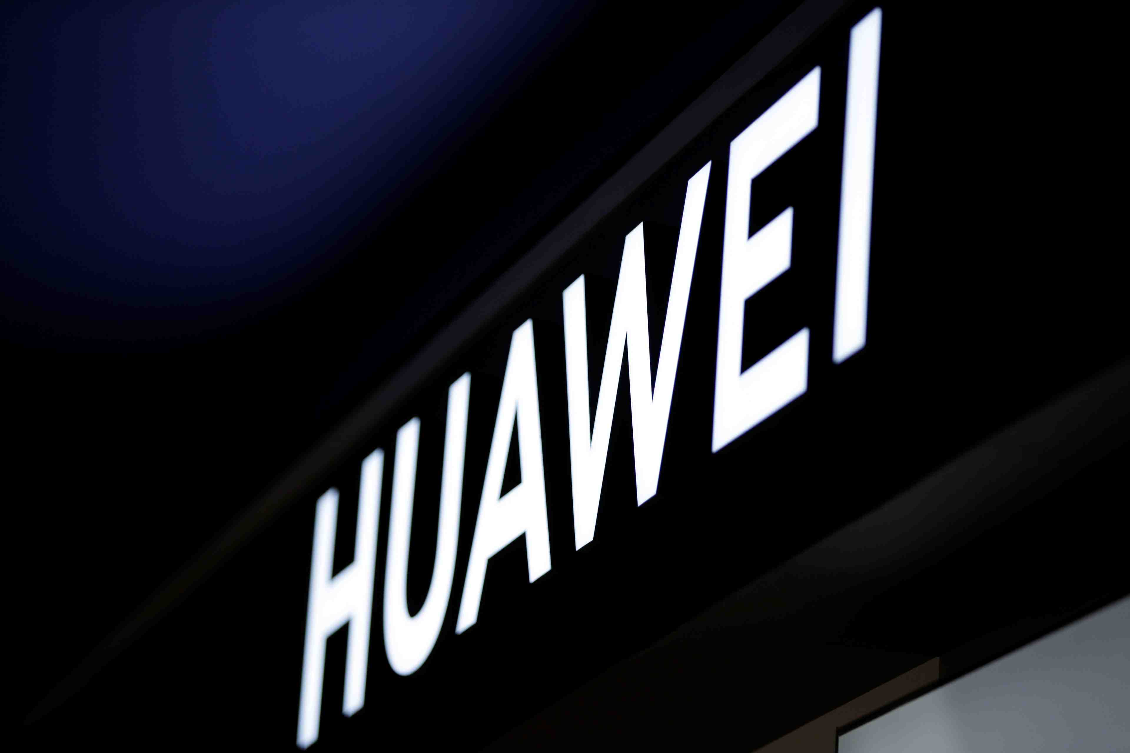 Huawei: paris contraint de revoir sa copie, retoquee au senat