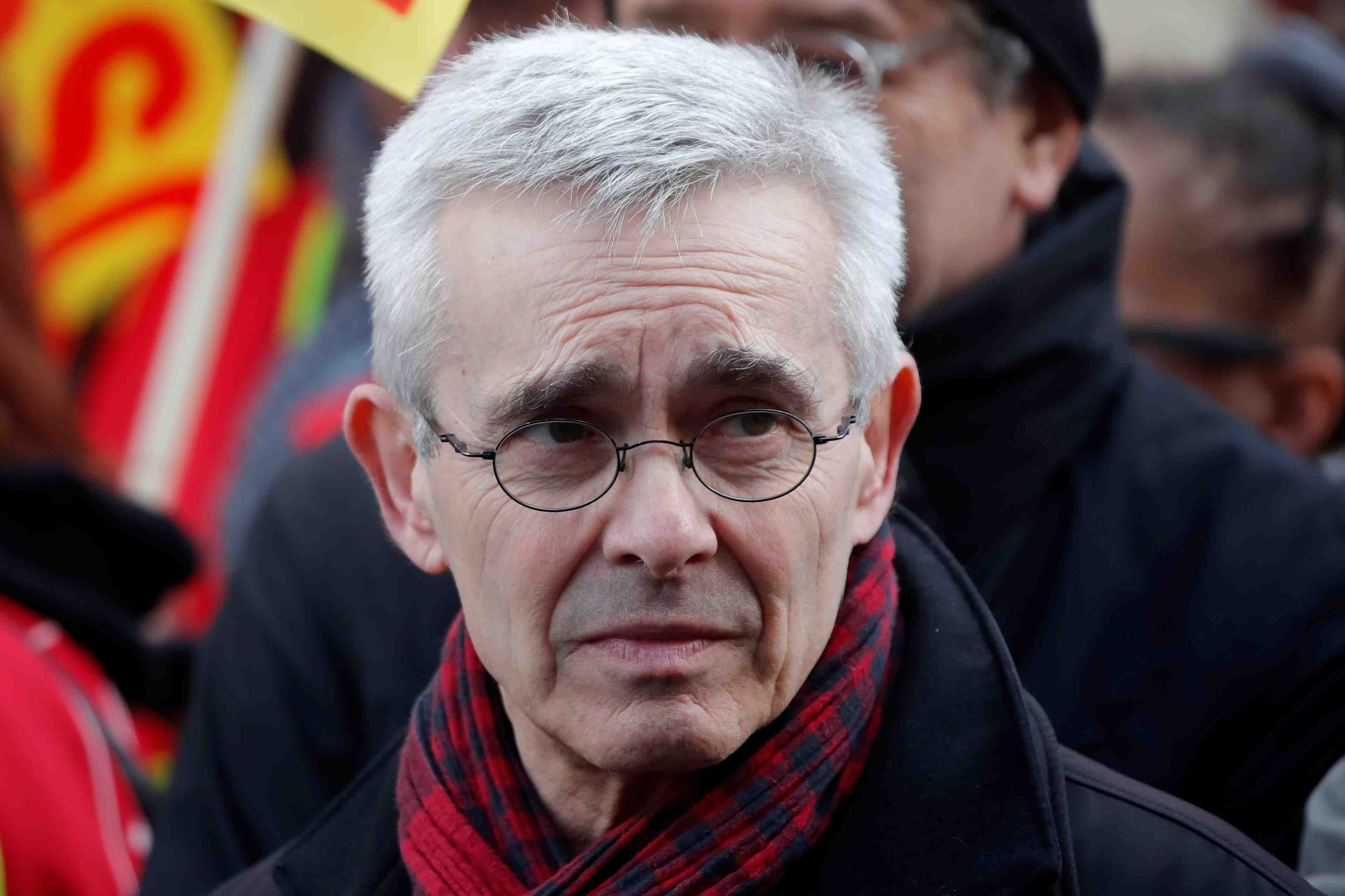 France: la restriction de l'acces au chomage partiel passe mal