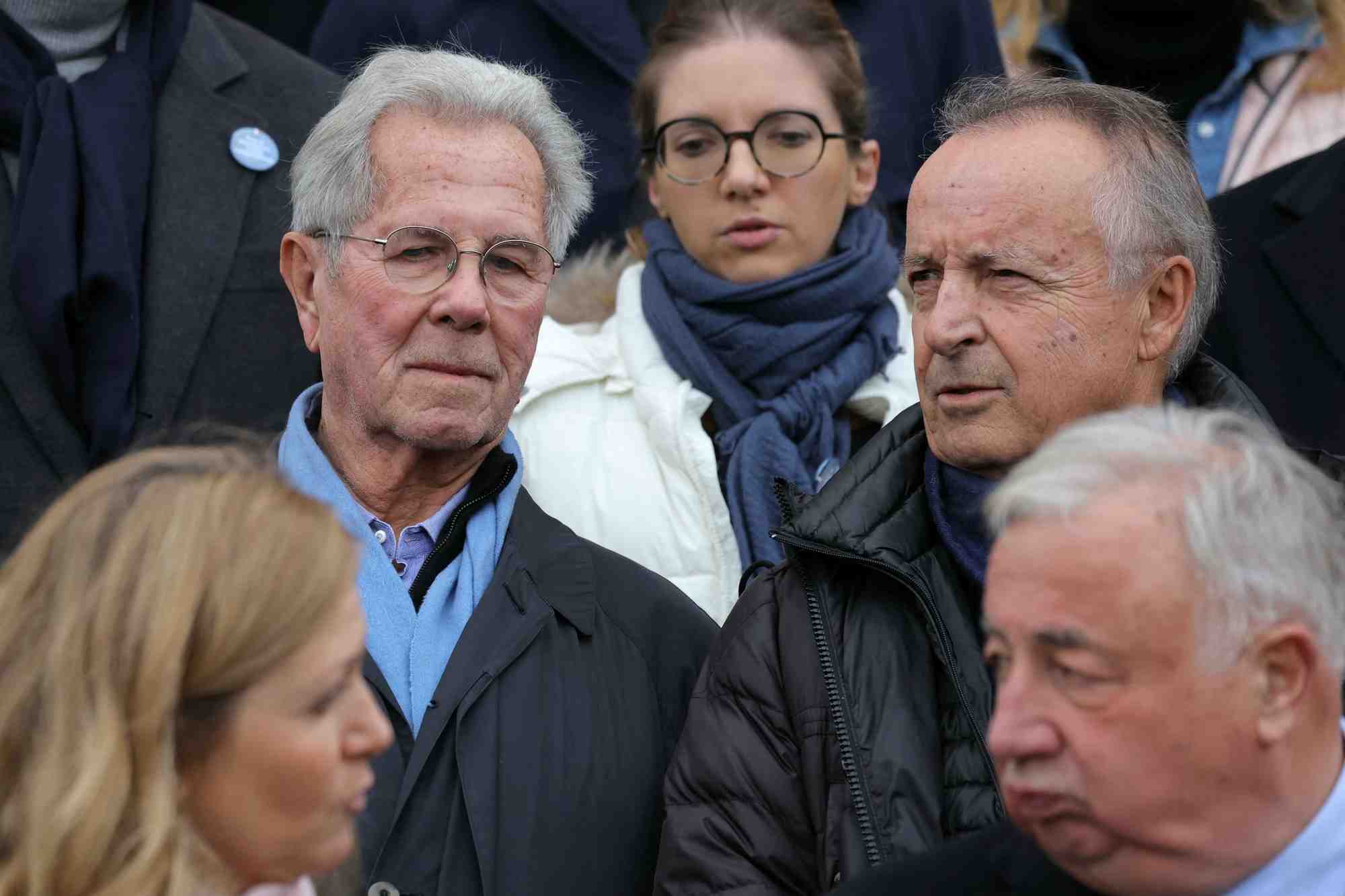 À gauche sur la photo, Jean-Louis Debré, avec devant lui Yaël Braun-Pivet, présidente de l’Assemblée nationale, et Gérard Larcher, président du Sénat.