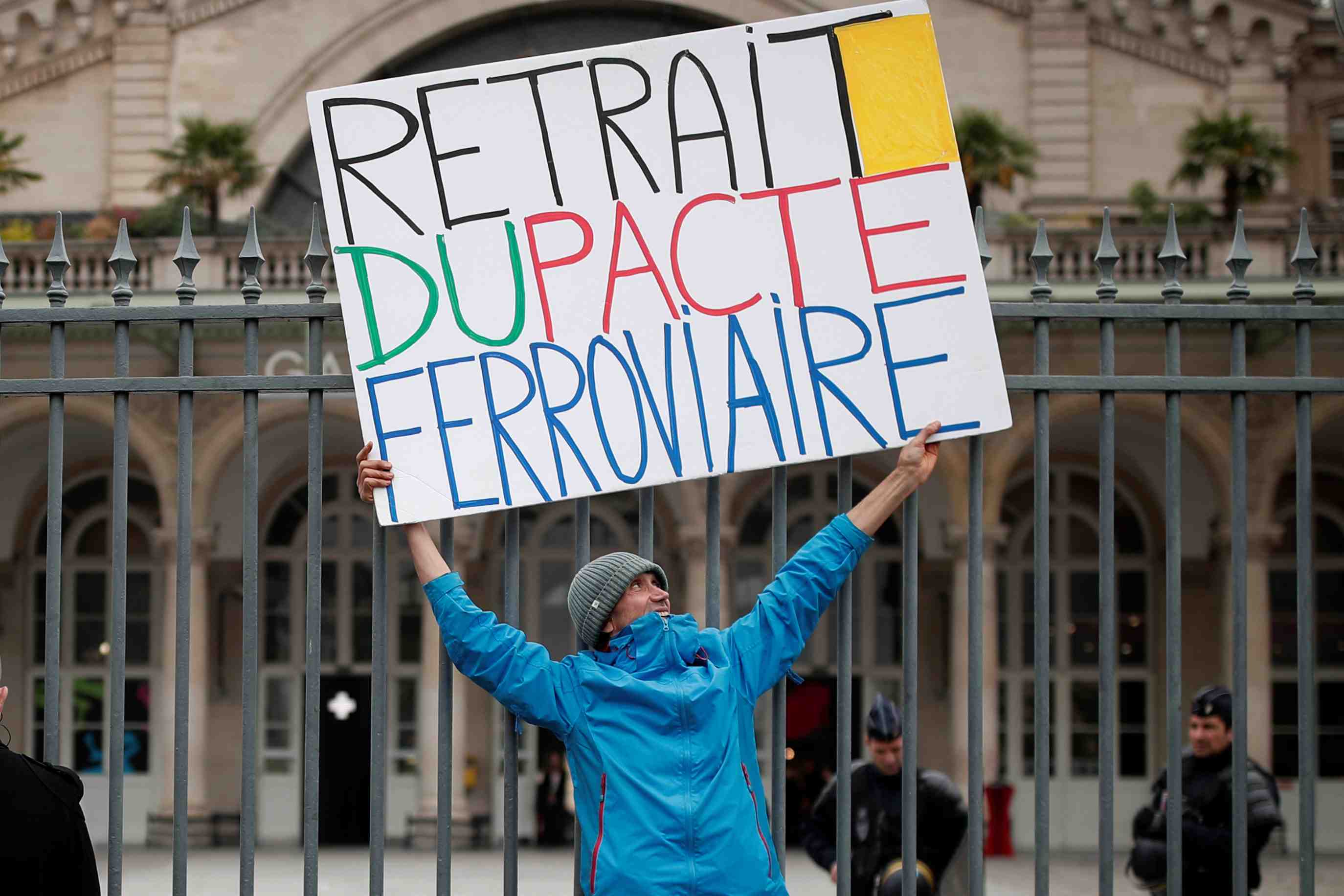 Onzieme sequence de greve a la sncf, perturbations en baisse