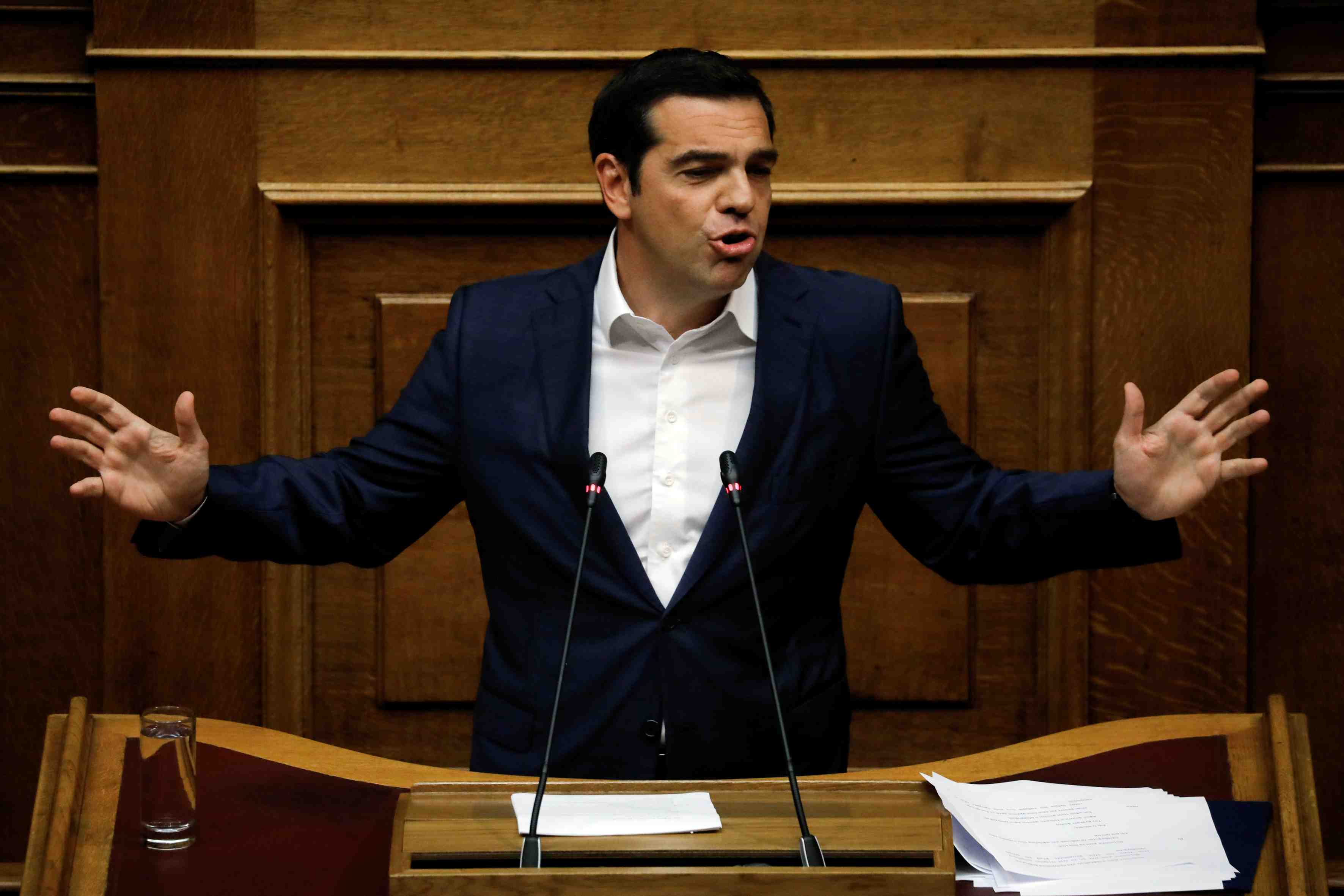 Le gouvernement grec a besoin de "sang neuf" avant les elections
