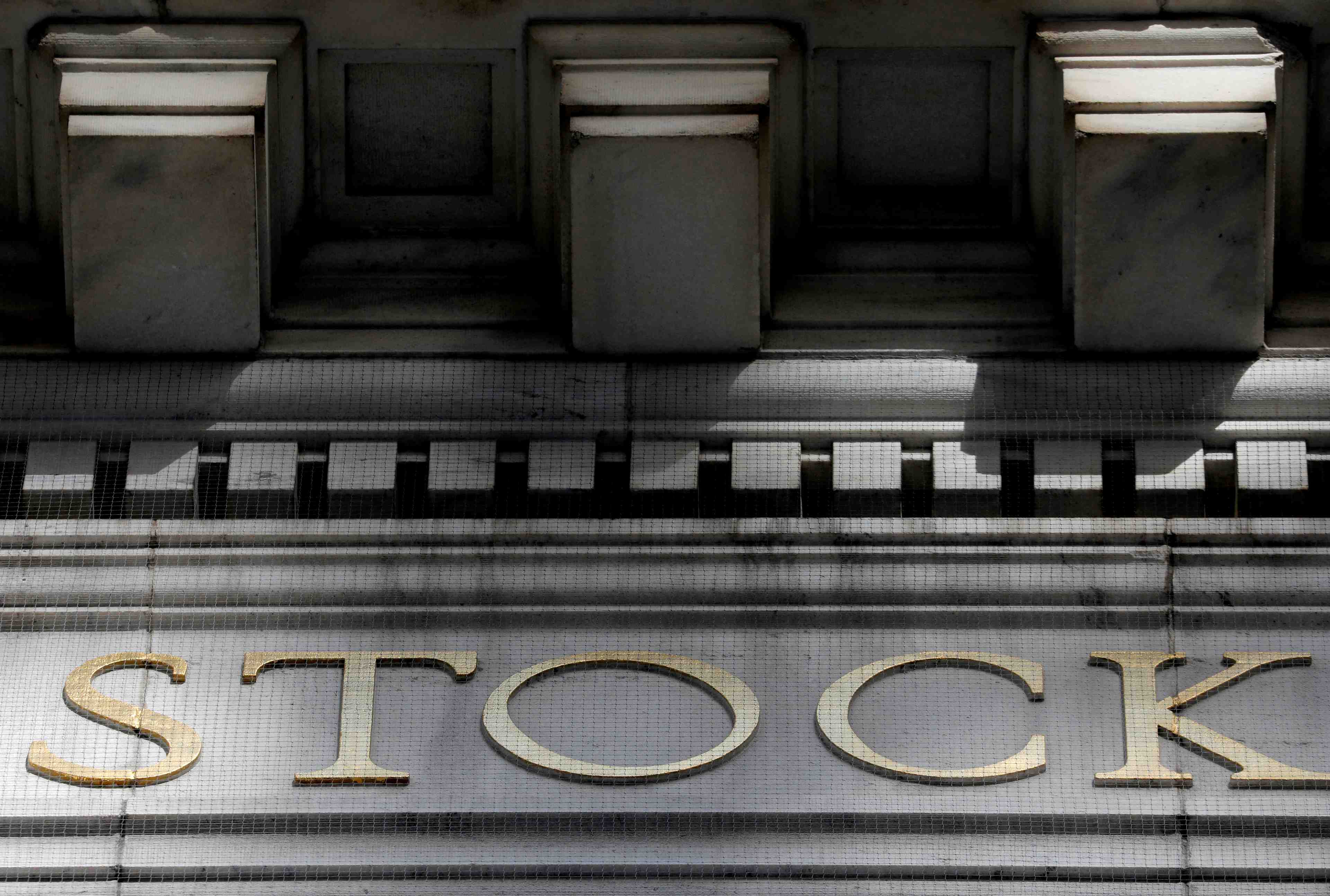 Ice, operateur de la bourse de new york, depasse les attentes au 1er trimestre