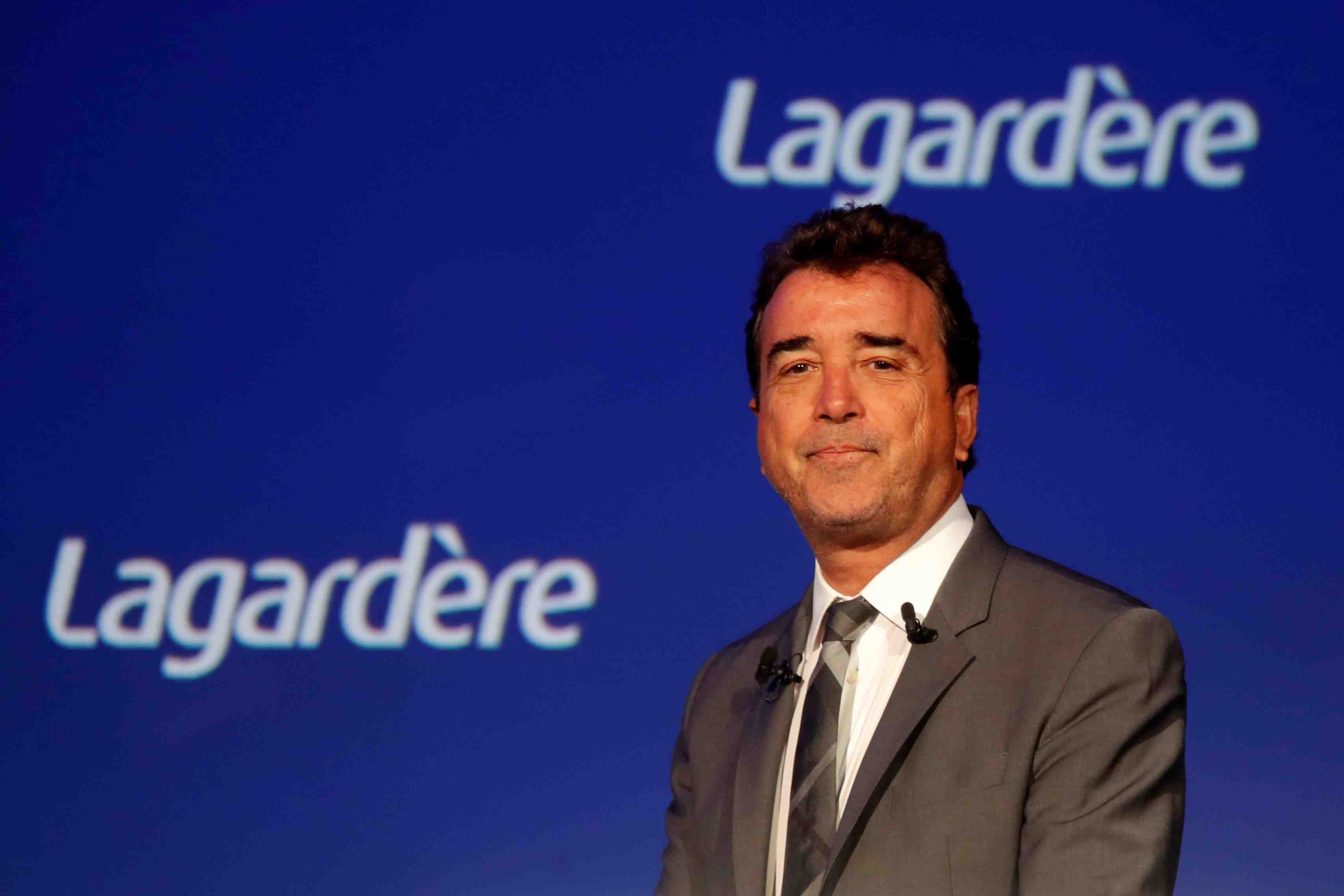 Lagardere monte, barclays croit au changement