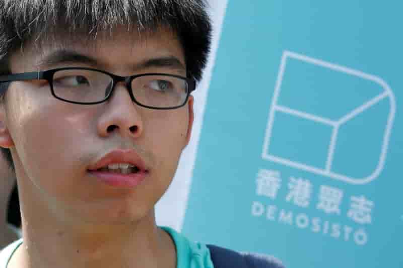 Le militant hongkongais joshua wong interdit d'entree en thailande