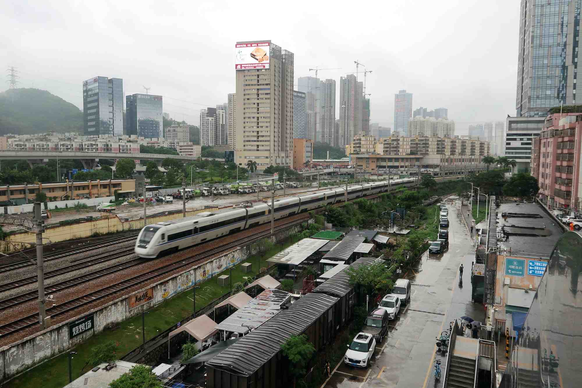 La tempete tropicale ma-on se dirige vers le sud de la chine