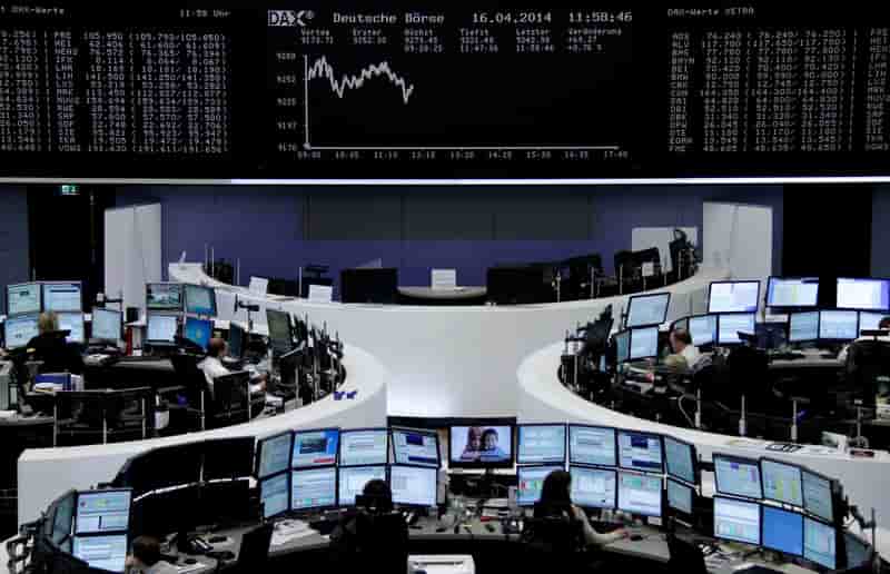 Les Bourses européennes orientées à la hausse à la mi-séance