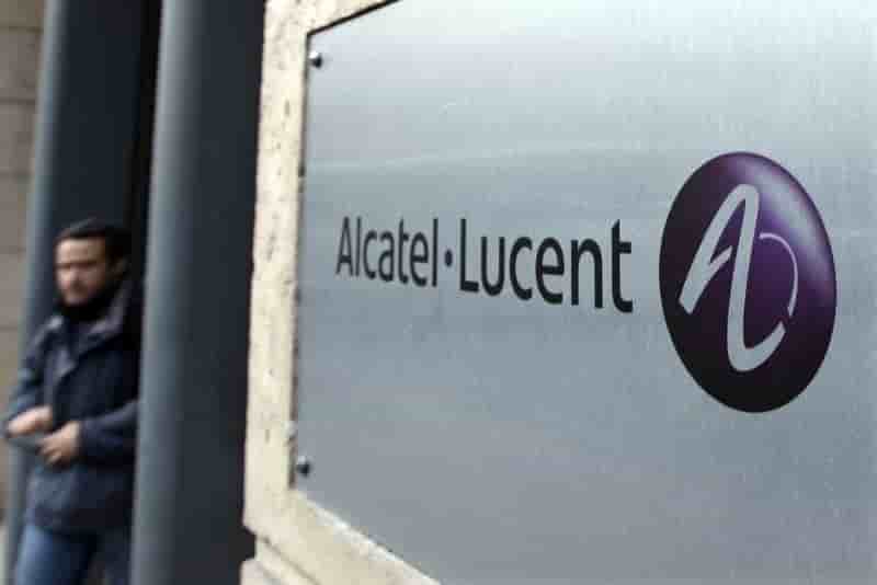 Alcatel-lucent gagne pres de 4% a la mi-seance