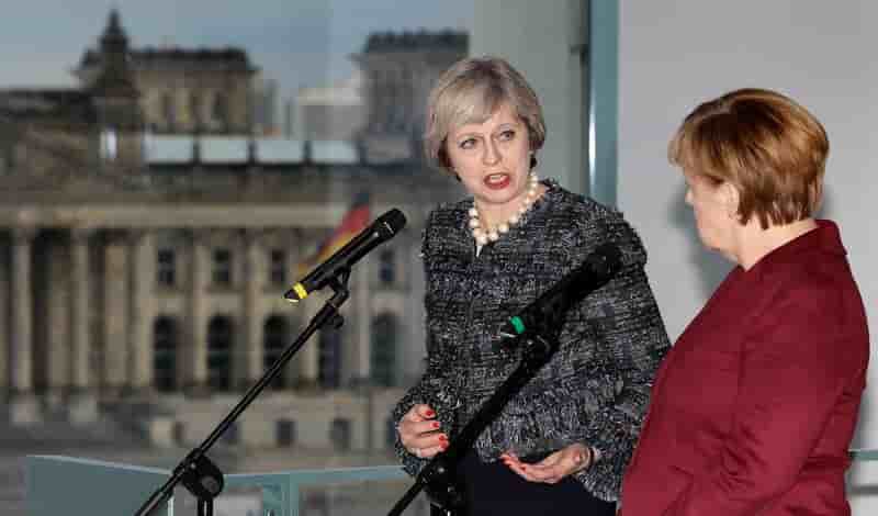 Les preparatifs du brexit "sur les rails"