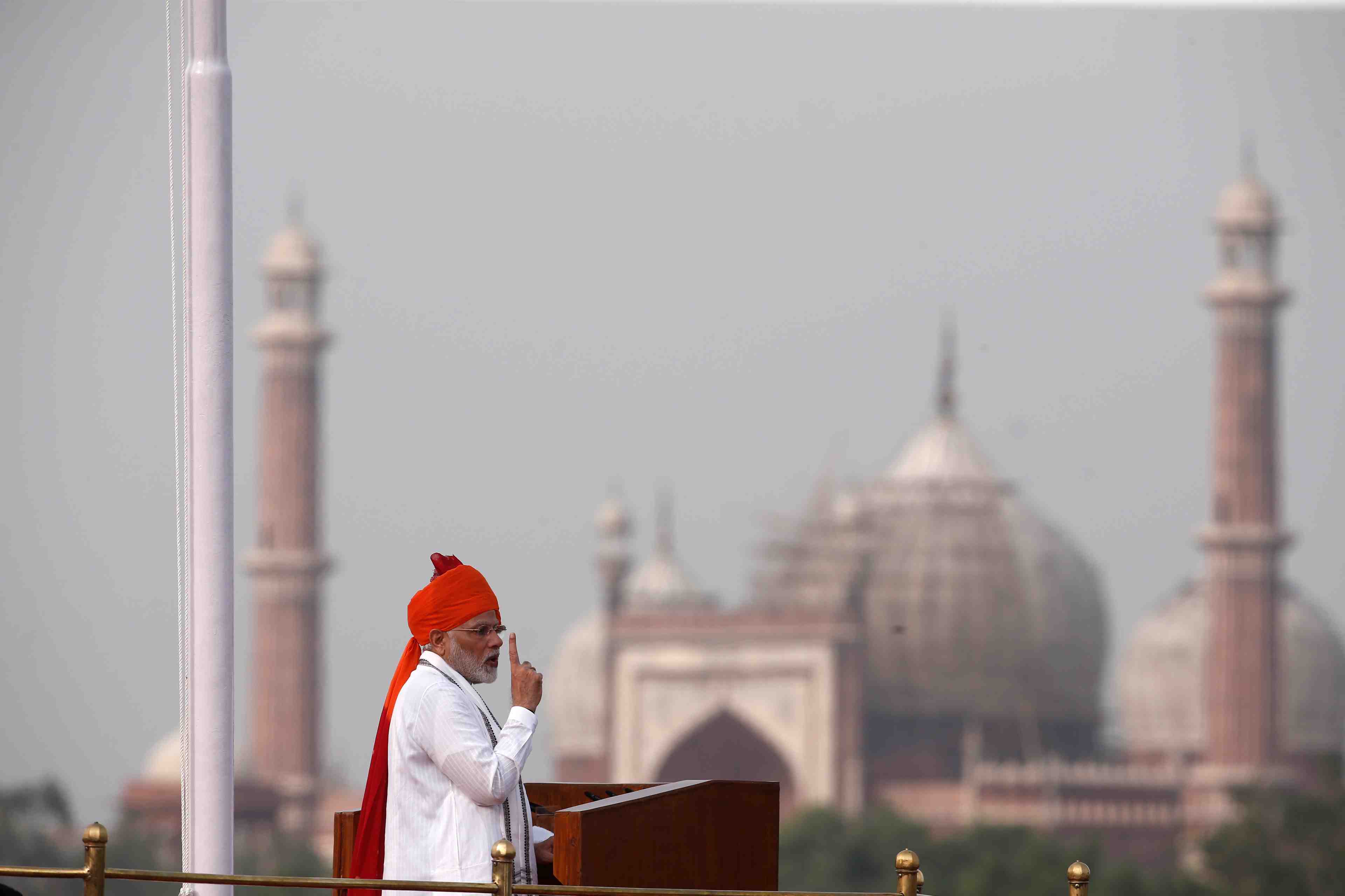 L'inde enverra un homme dans l'espace d'ici 2022, dit modi