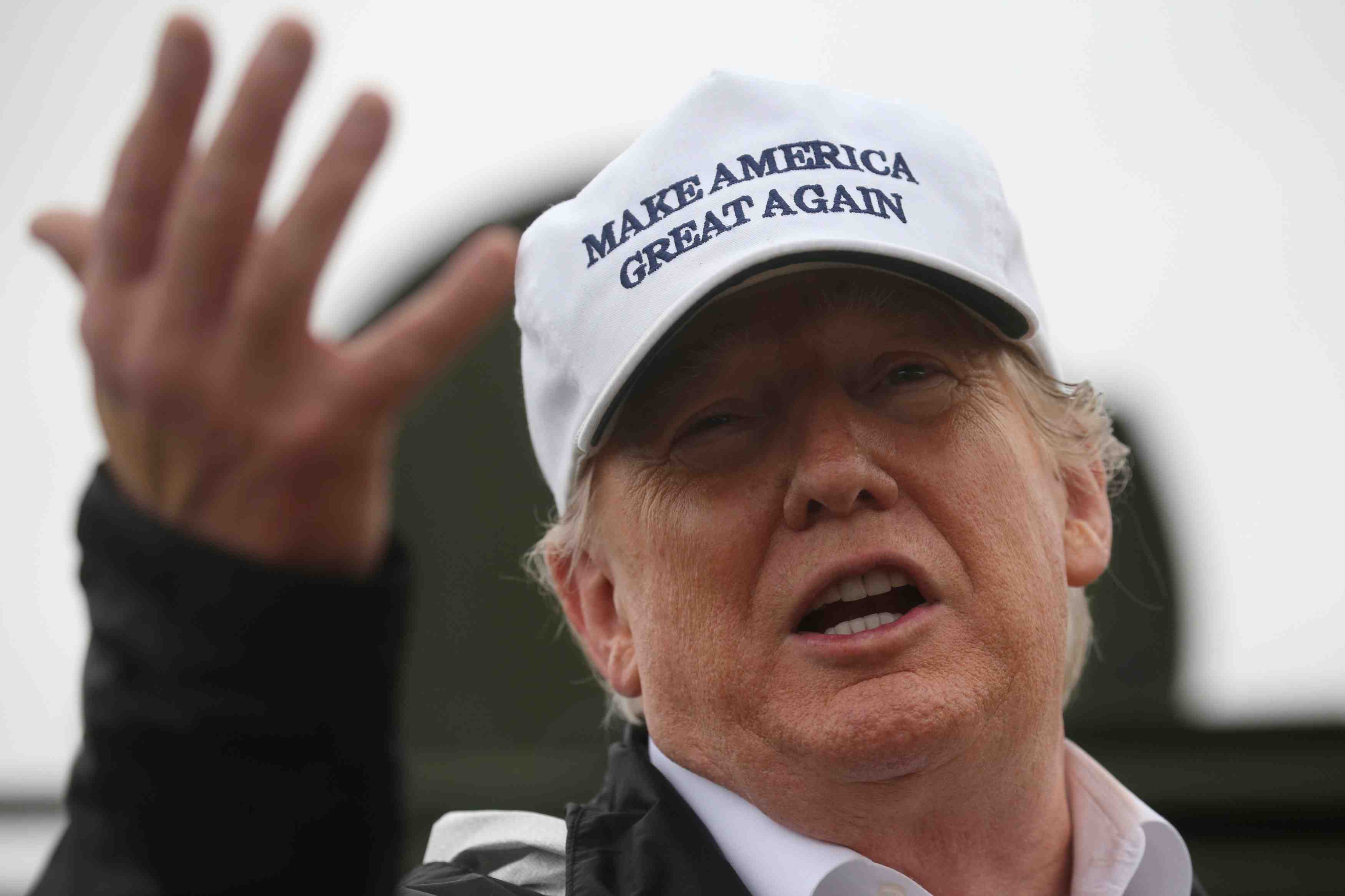 La maison blanche planche sur un financement du mur voulu par trump