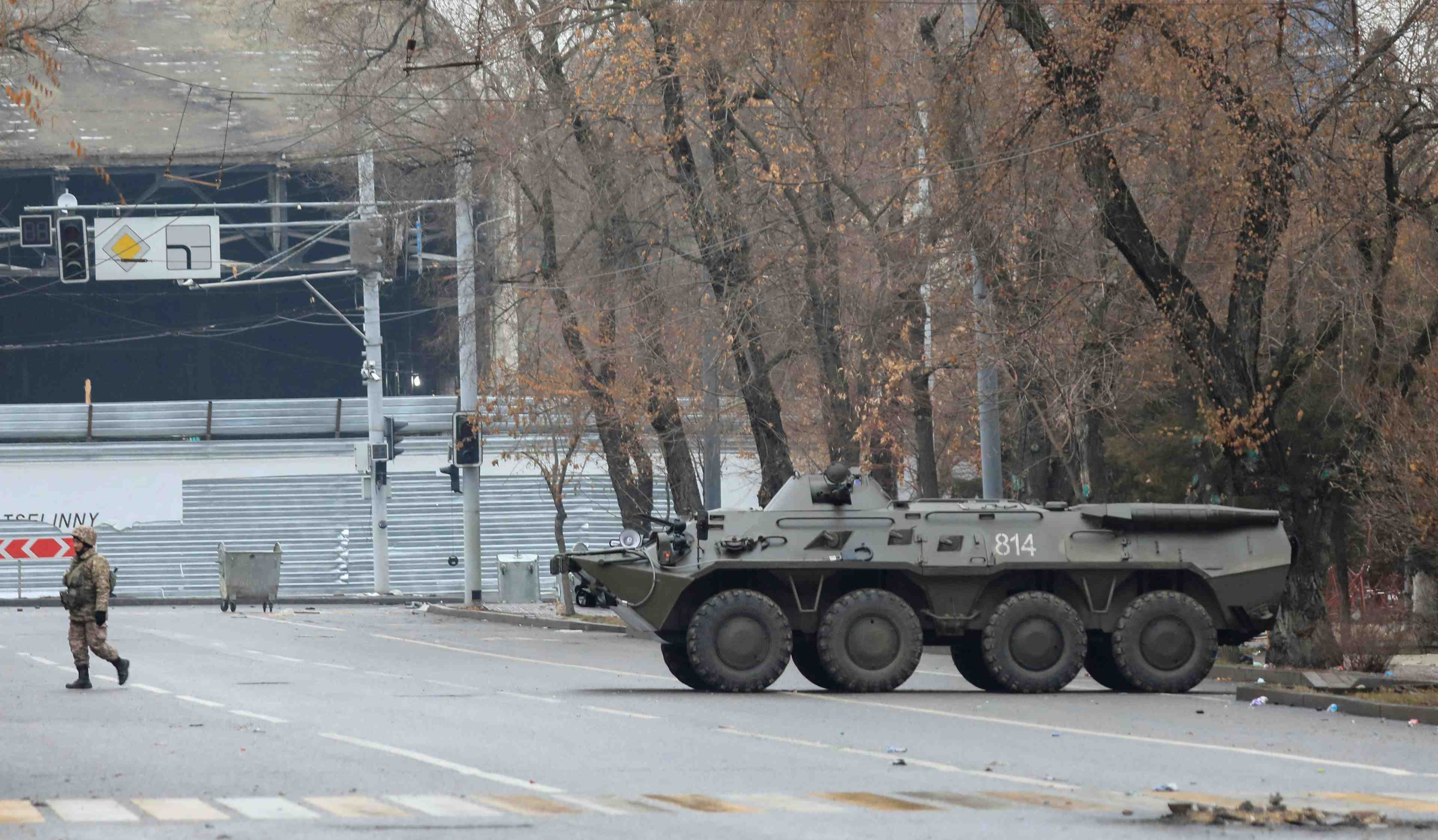 Kazakhstan: le president autorise les tirs sans sommation pour contenir les manifestations