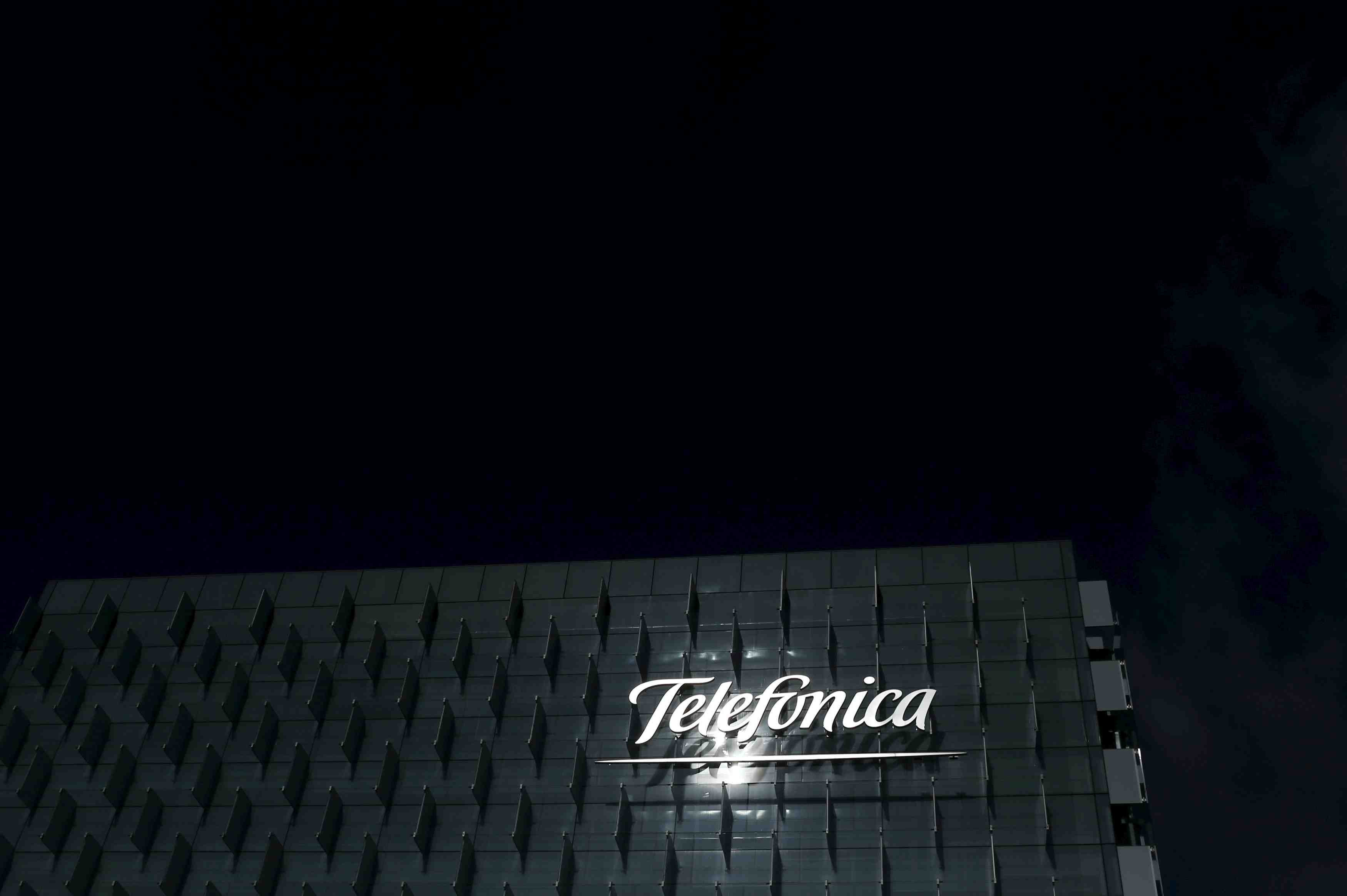 Telefonica rate le consensus