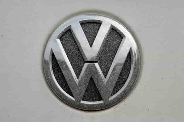 Volkswagen: operation de greenpeace dans l'estuaire de la tamise