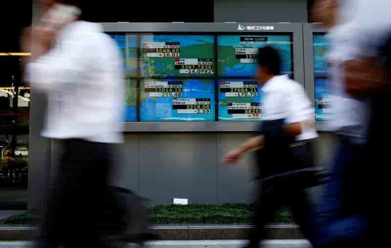 Tokyo finit en hausse