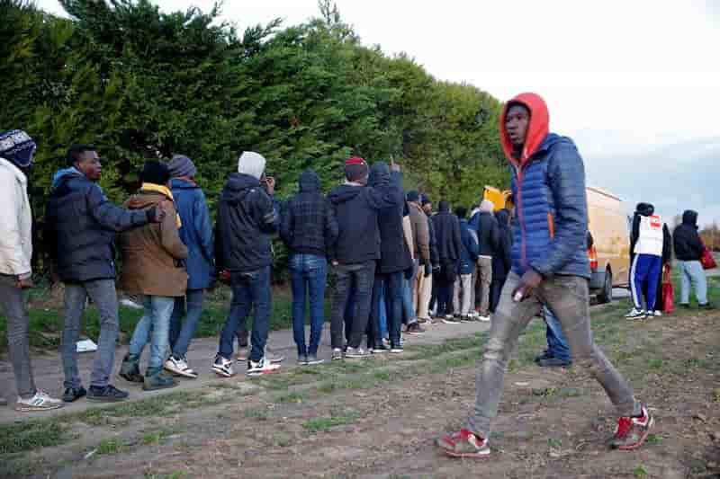 Les deputes adoptent un texte sur la retention des migrants