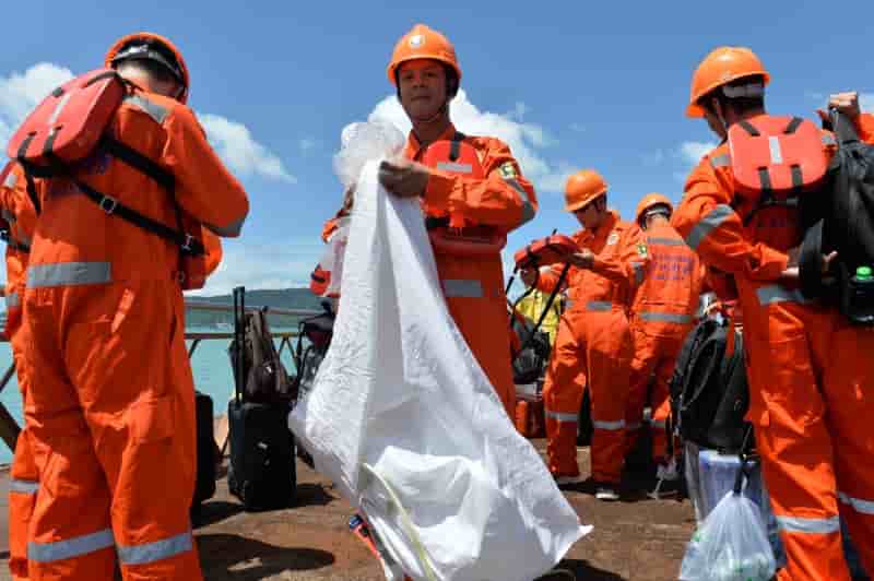 Quarante-et-un morts dans le naufrage d'un bateau en thailande