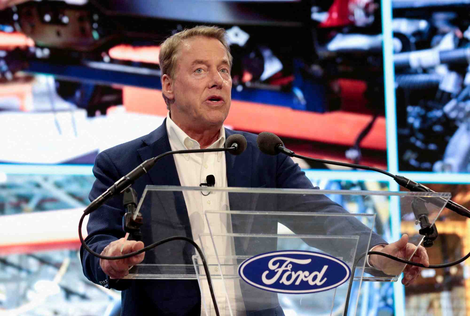 Le directeur general de ford motor company, bill ford