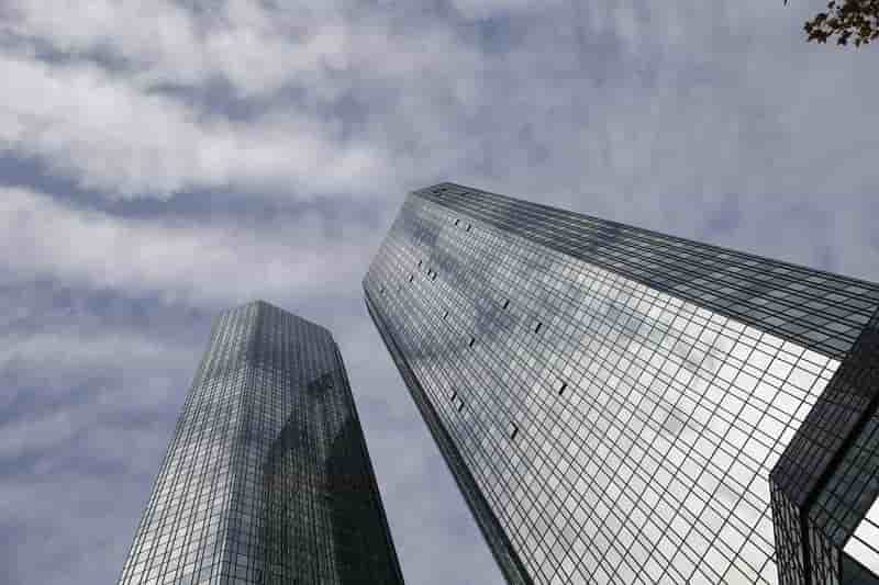 Les suppressions de postes vont s'accelerer dans la banque en 2016