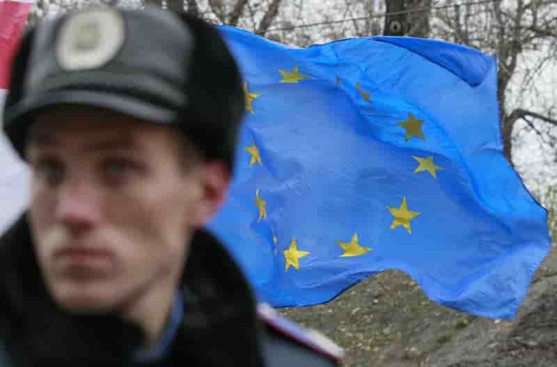 L'ue divisee face au projet de nouvelles sanctions us contre moscou