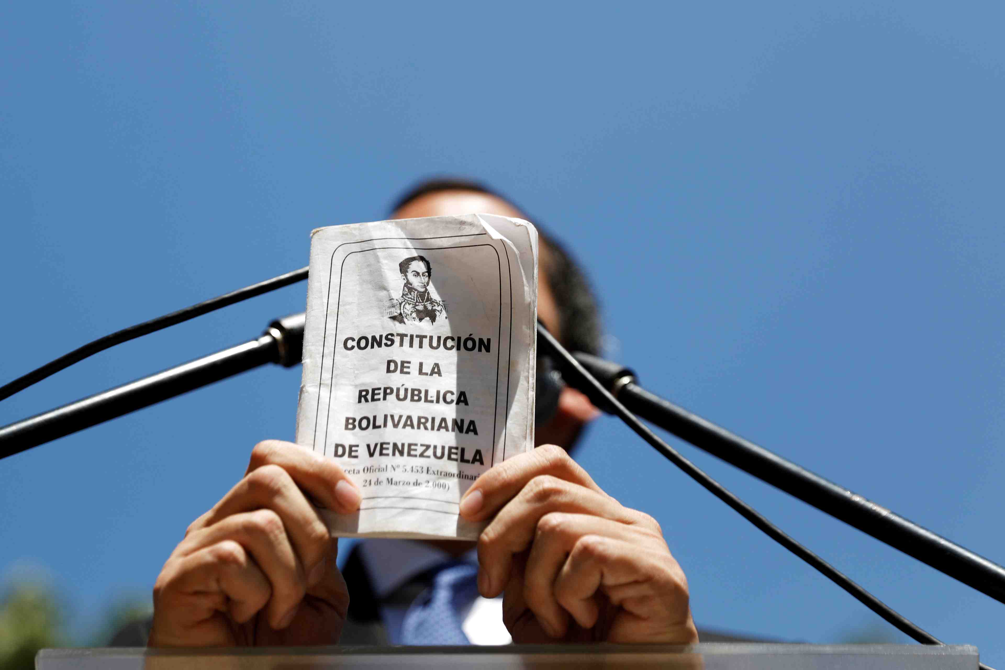 L'opposition venezuelienne appelle a manifester contre maduro