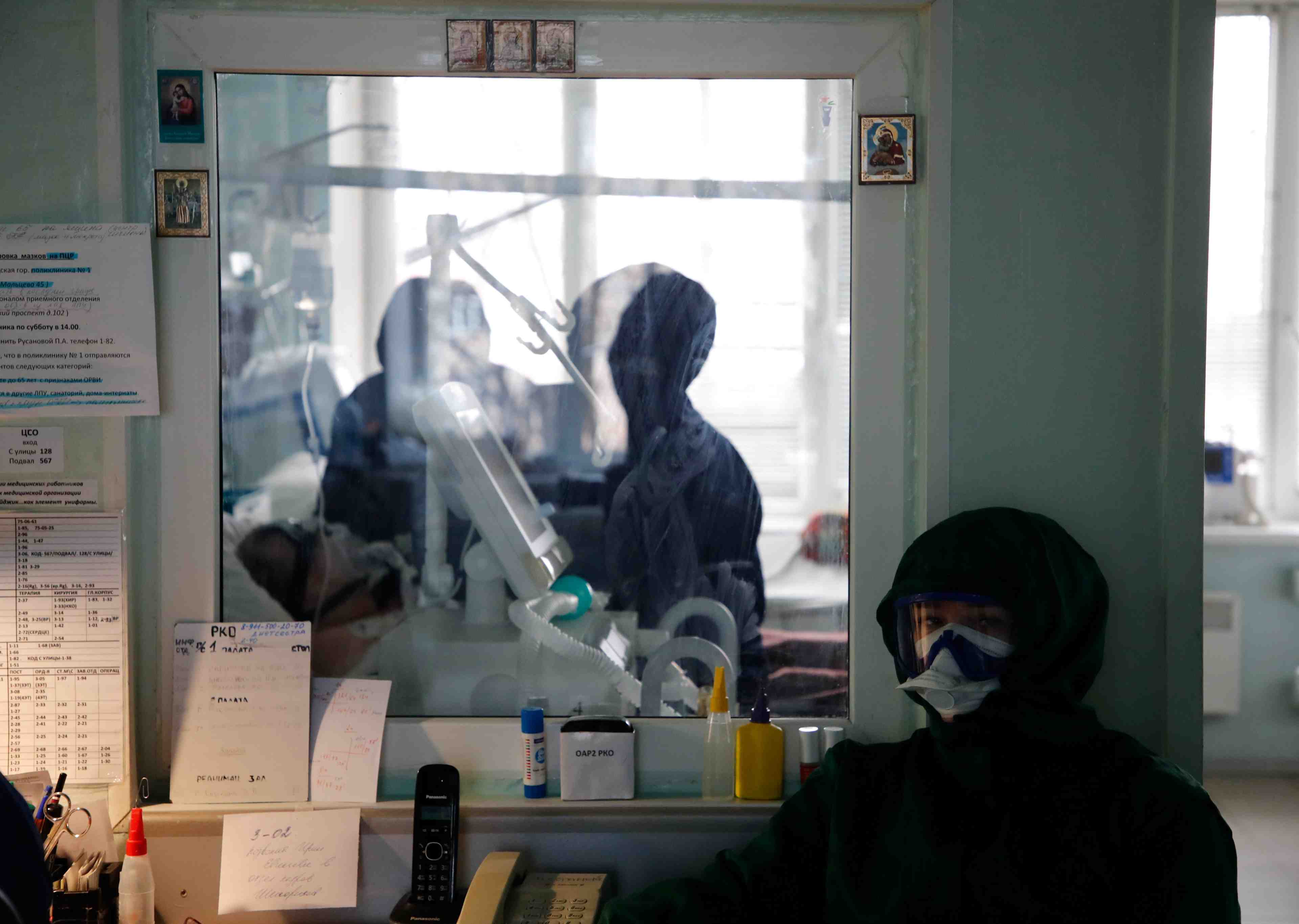 Coronavirus: infections et deces sur 24 heures a un niveau record en russie