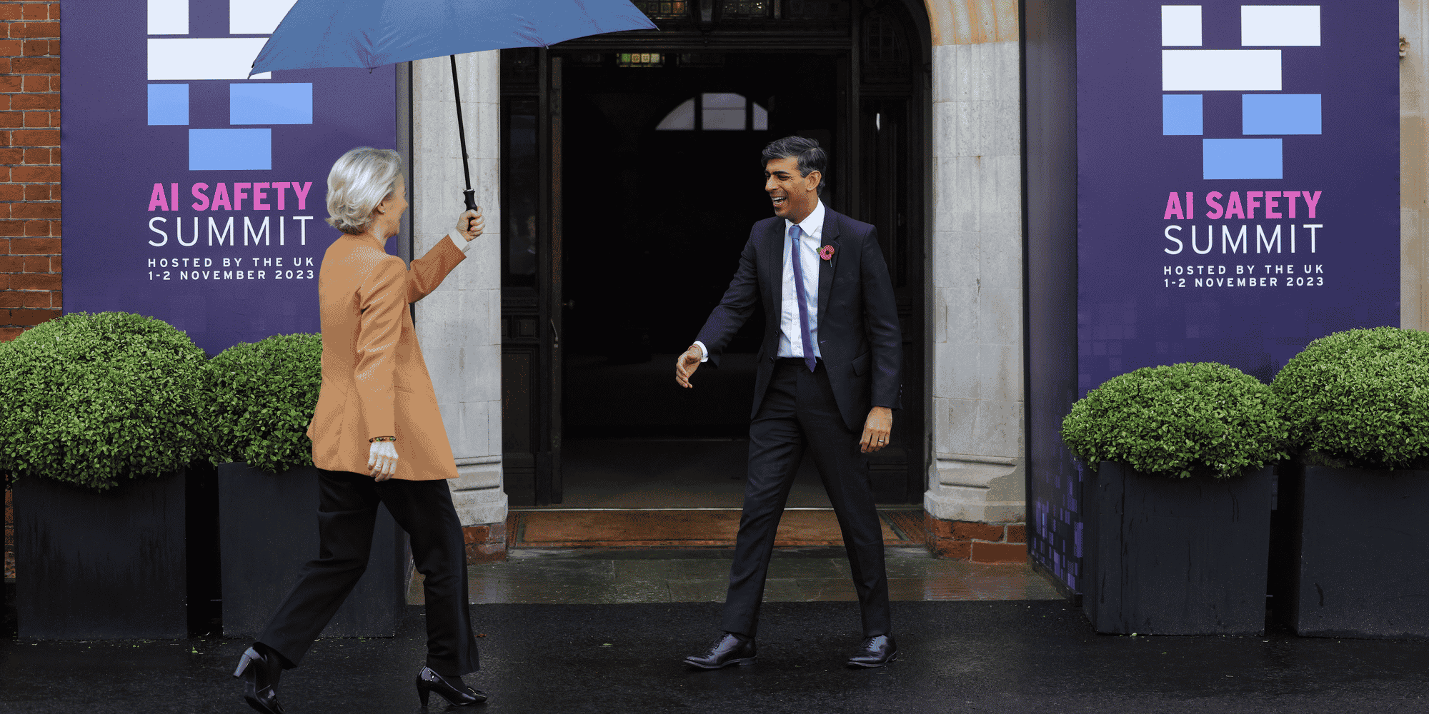 Rishi Sunak accueillant Ursula von der Leyen à Bletchley Park.