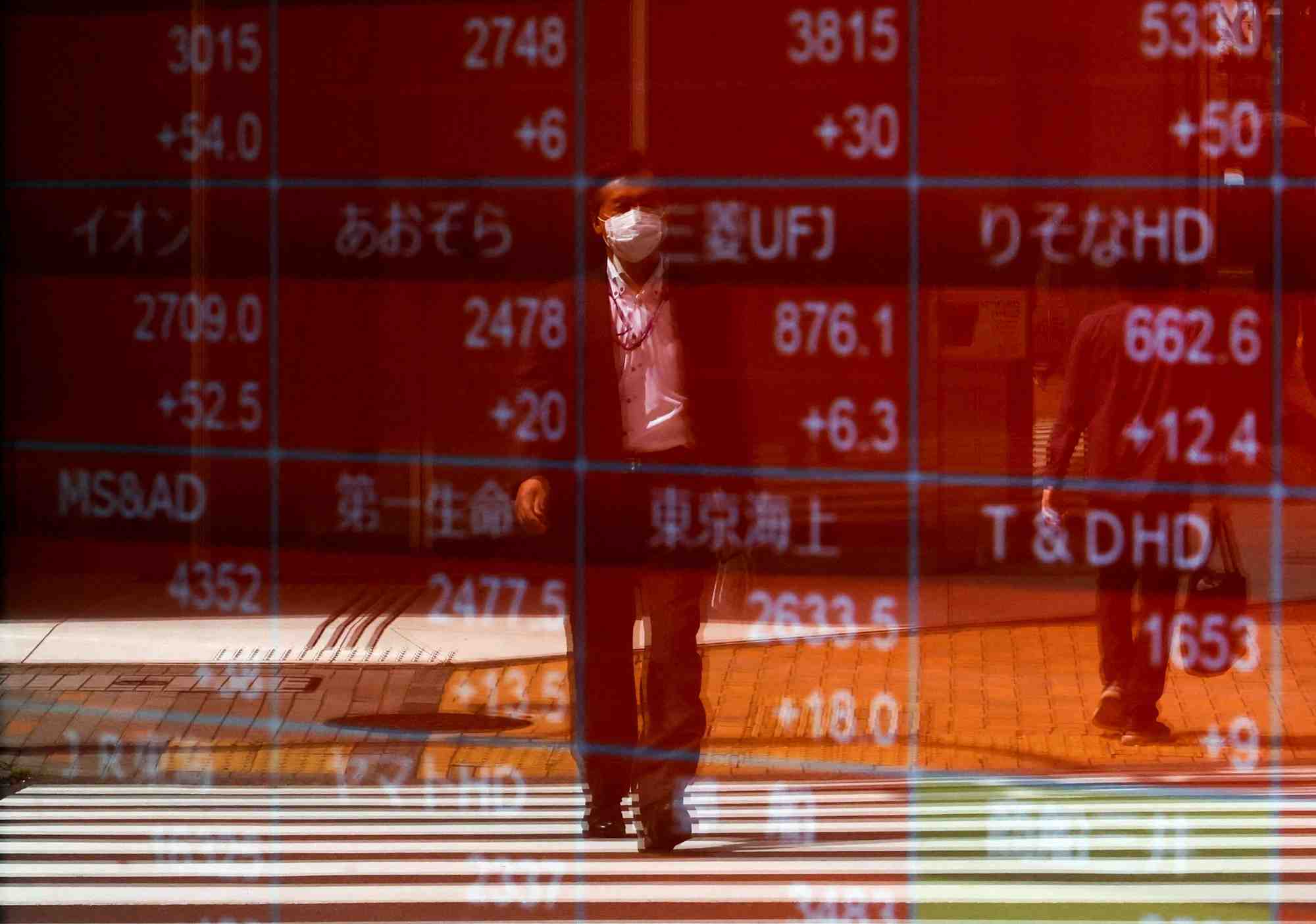 Le nikkei japonais plonge a son plus bas niveau depuis 7 mois
