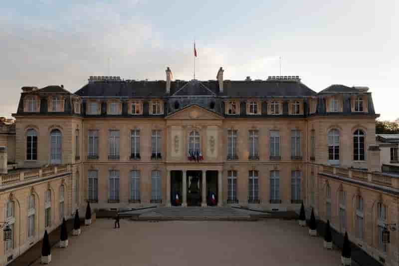 L'executif determine a agir malgre les "turbulences"