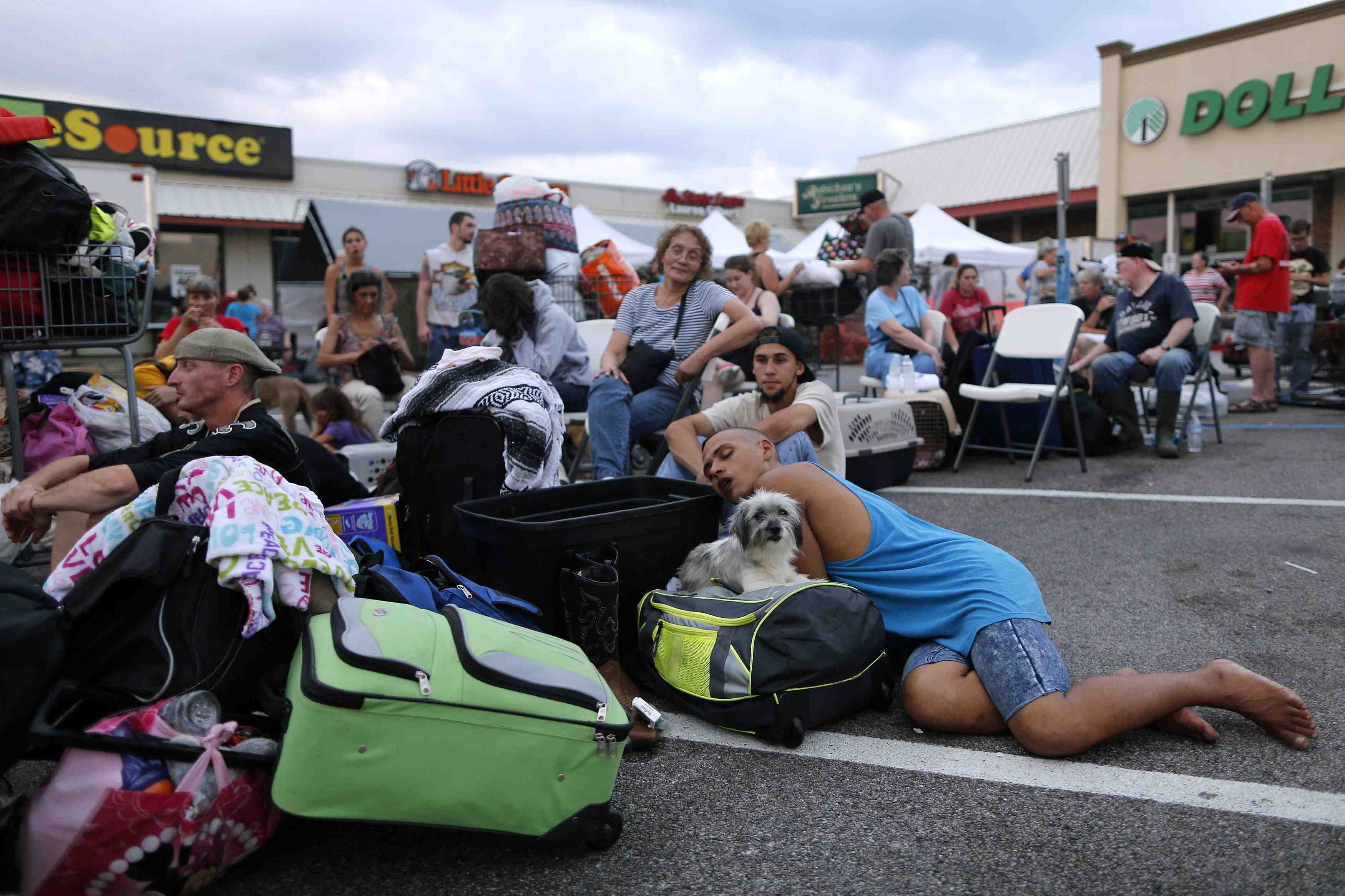 Les evacuations se poursuivent au texas