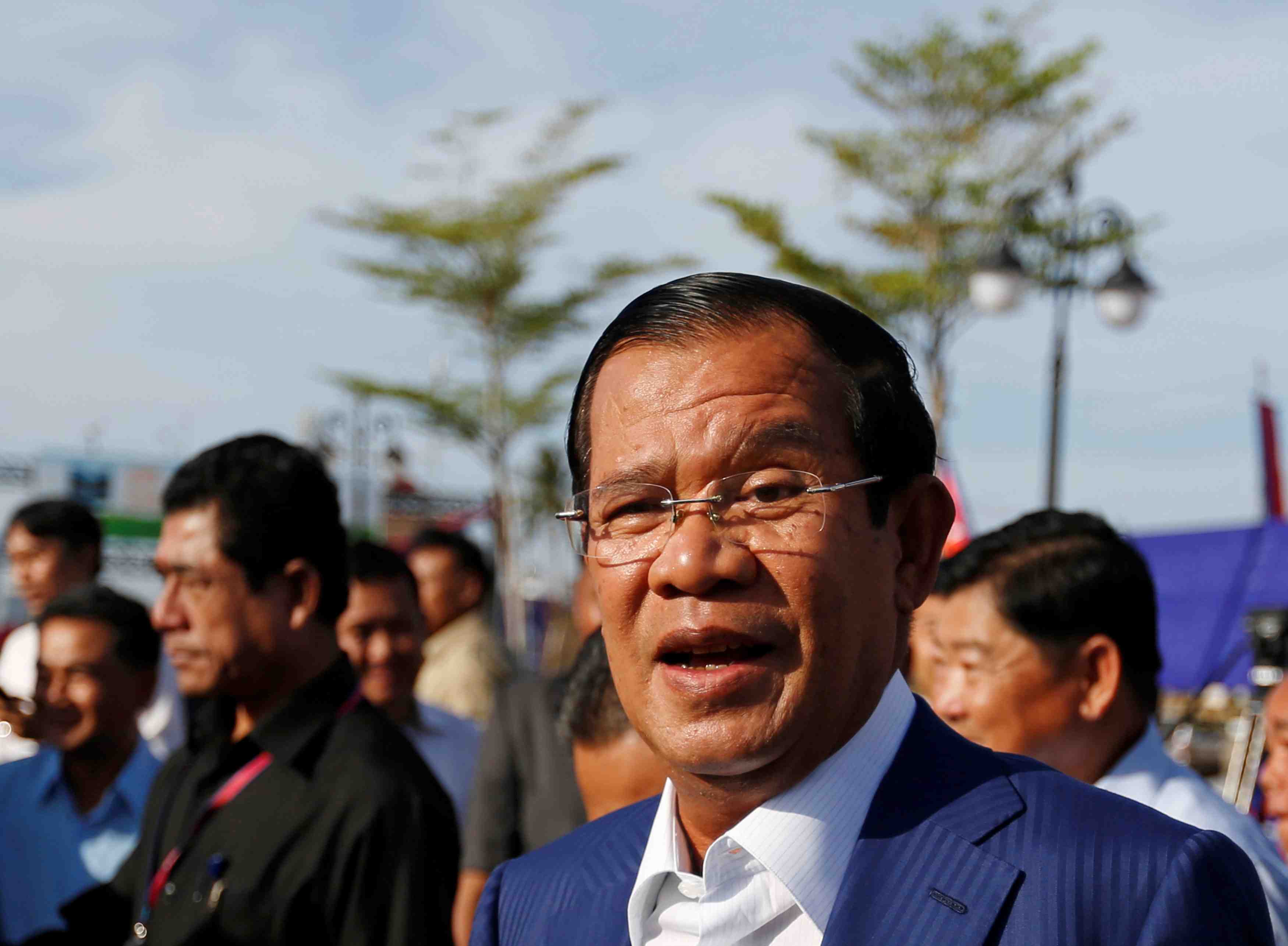 Pekin met en garde contre toute ingerence etrangere au cambodge